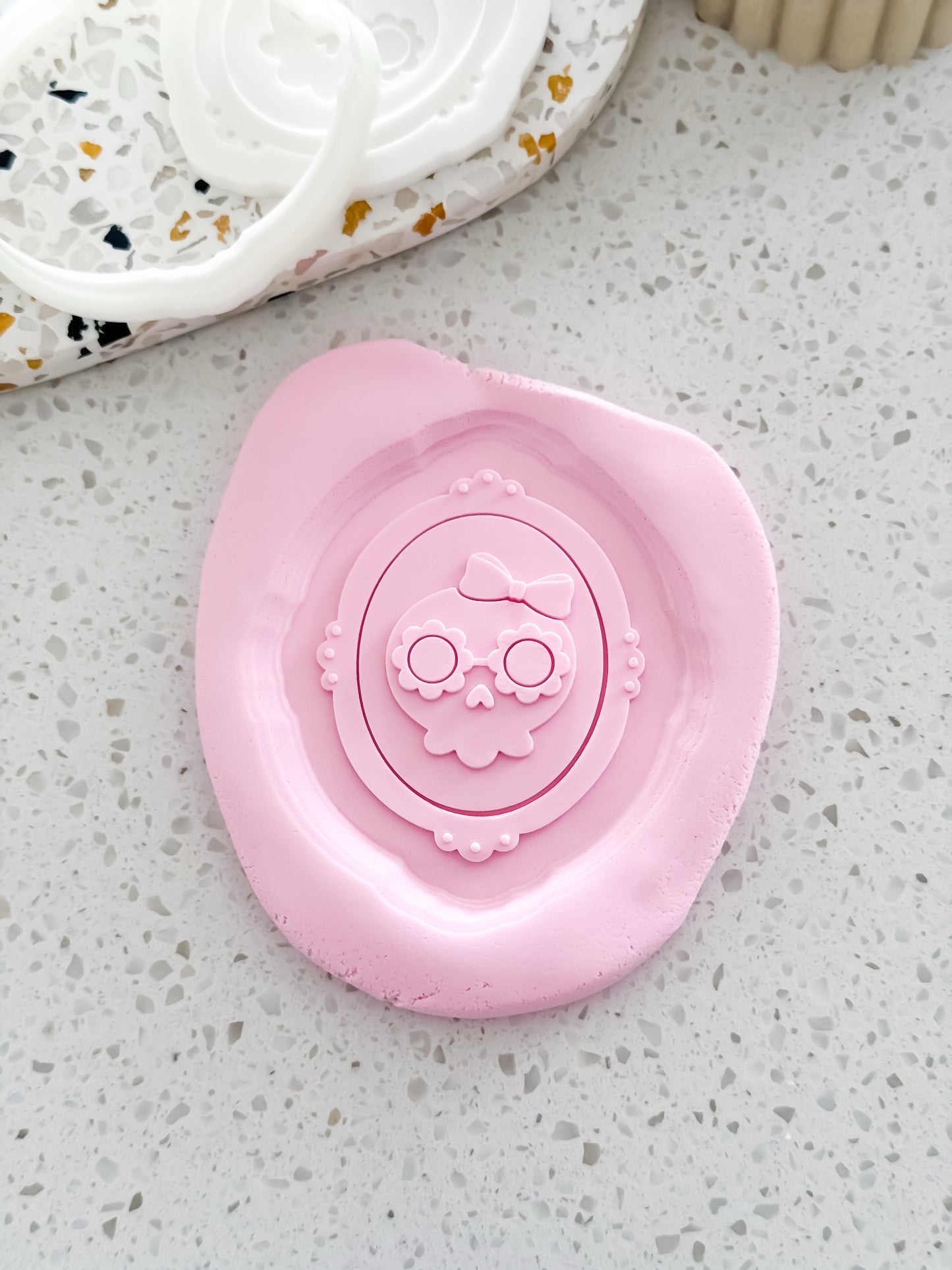 Groovy Skull (Frame) Stamp & Cutter - Perfect for Fondant & Sugar Cookies