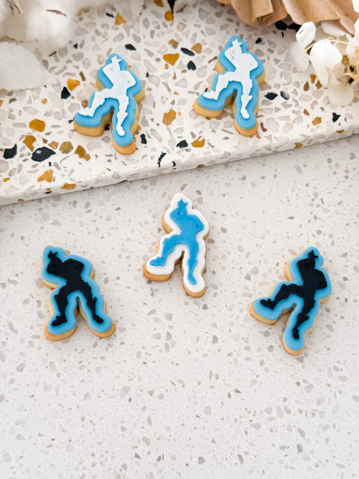 Mini Victory Dance Silhouette Stamp & Cutter - Perfect for Fondant & Sugar Cookies