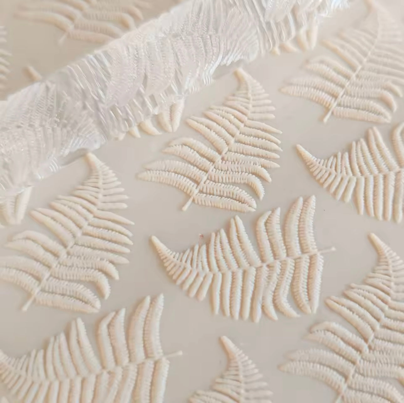 Botanical Leaf Pattern - Acrylic Embossing Rolling Pin – Fondant, Cookie & Clay Texture Roller