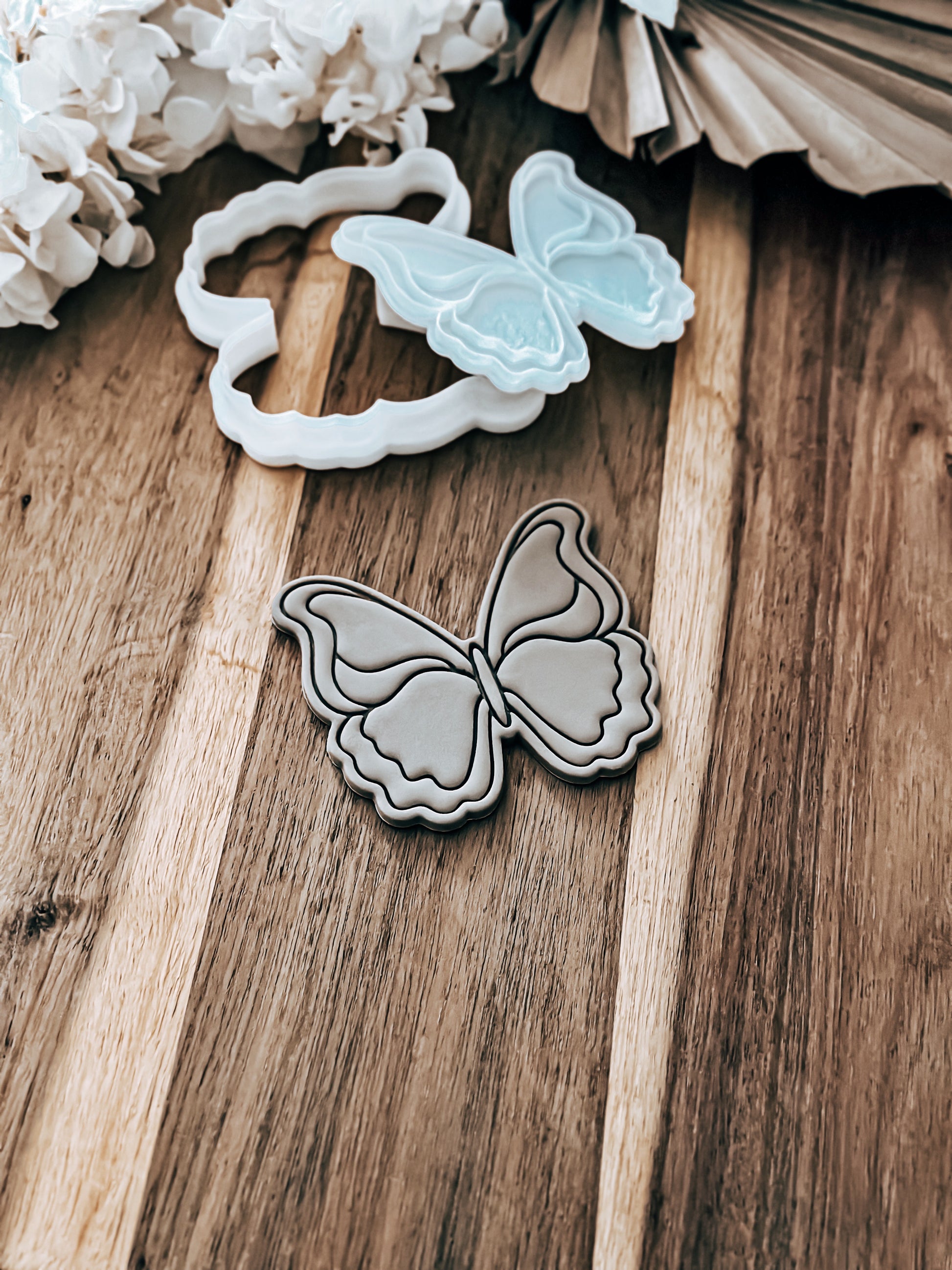 Scarlett Butterfly Stamp and Cutter - Ideal for Fondant & Sugar Cookies