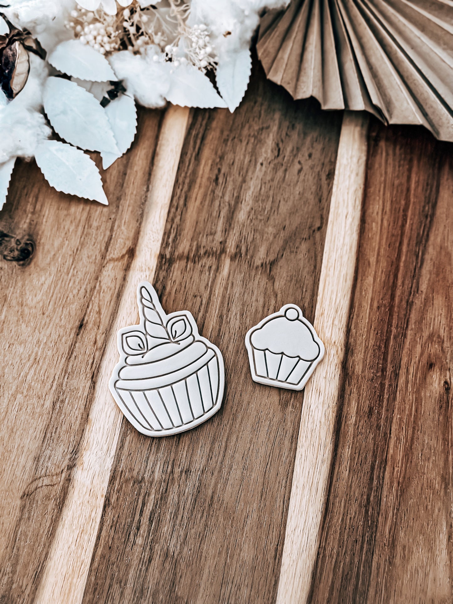 Mini Cupcake Stamp & Cutter - Perfect for Fondant & Sugar Cookies