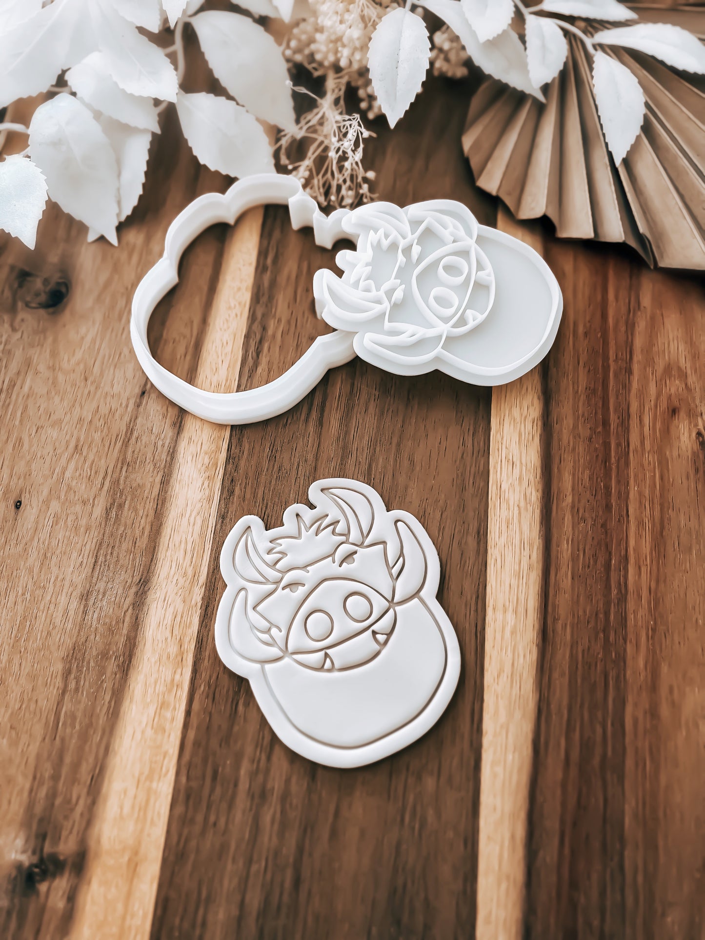Happy Warthog Friend Stamp and Cutter - Perfect for Fondant & Sugar Cookies