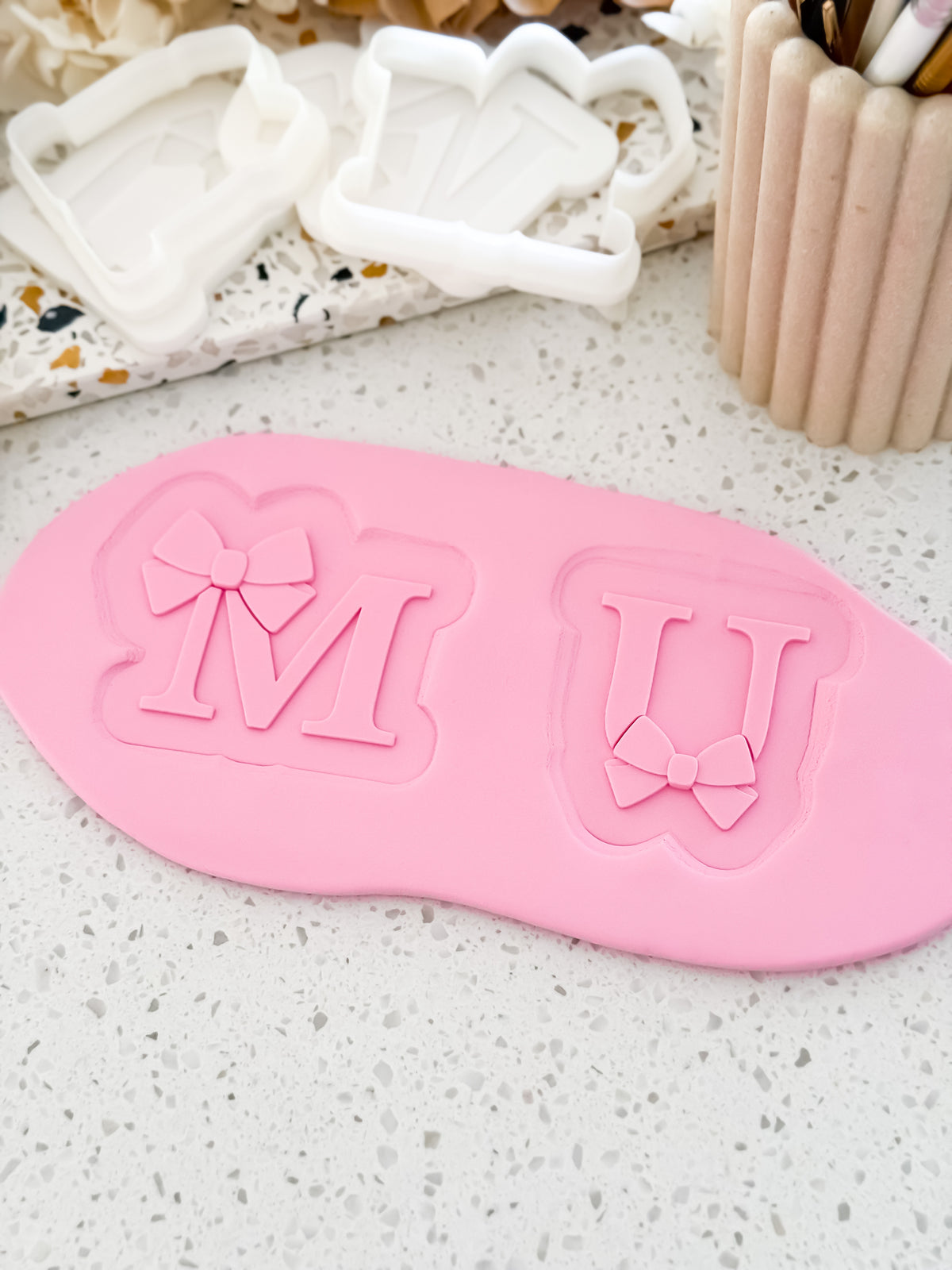 MUM Bow Letter Set Stamp & Cutter - Perfect for Fondant & Sugar Cookies