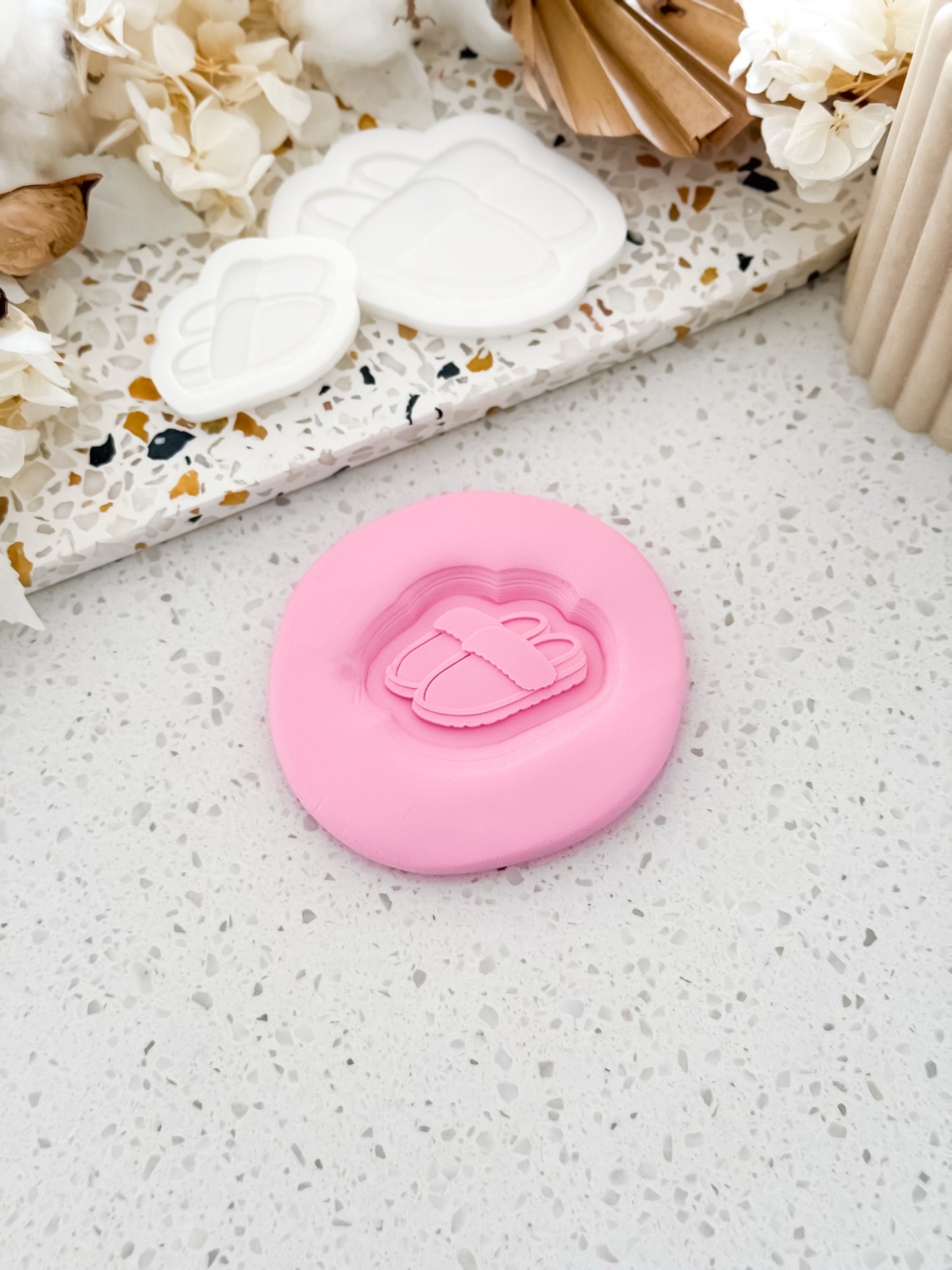 Mini Ugg Slippers Stamp & Cutter - Perfect for Fondant & Sugar Cookies