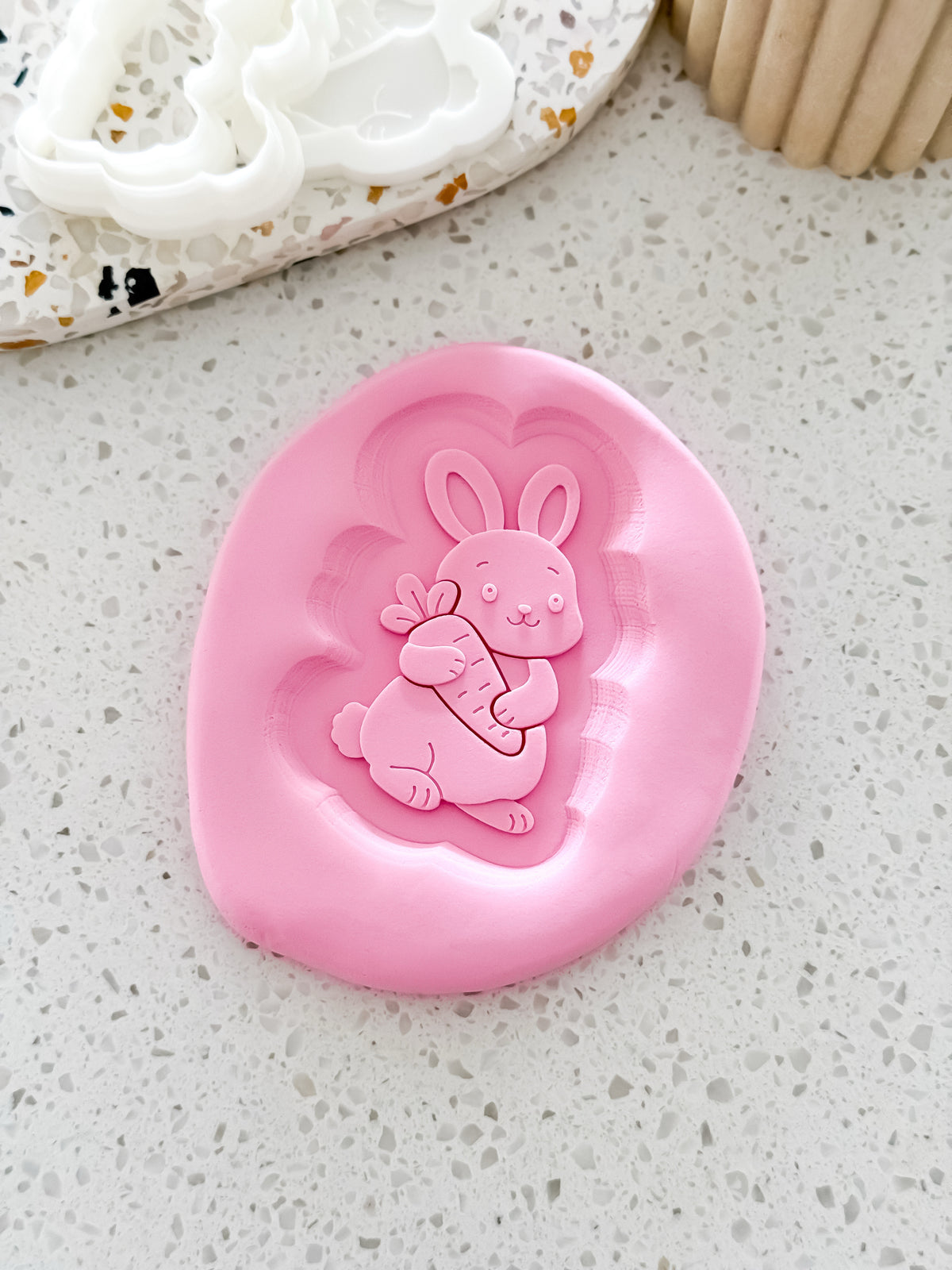 Sunny Bunny (Holding Carrot) Stamp & Cutter - Perfect for Fondant & Sugar Cookies