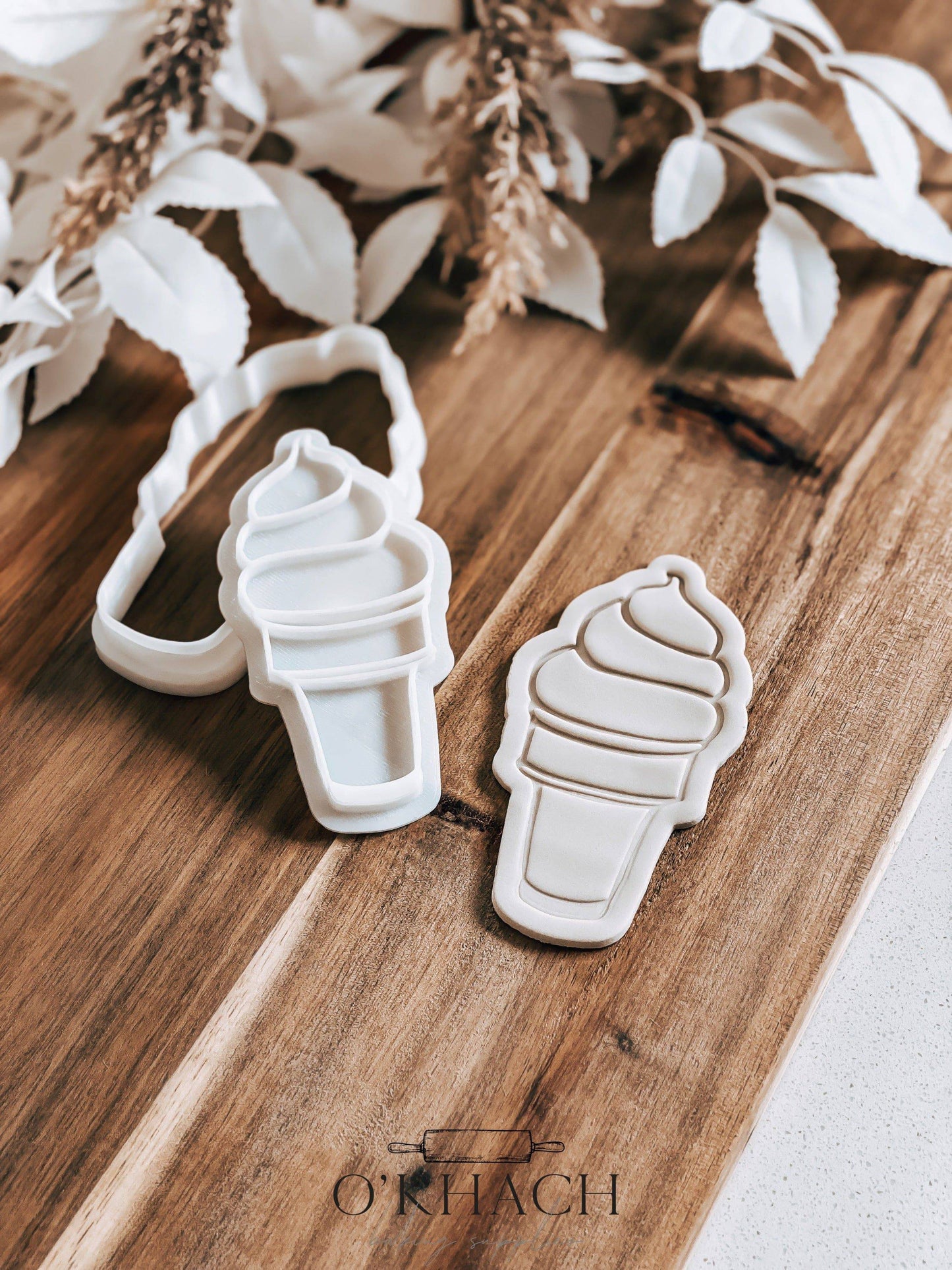 Soft Serve Stamp & Cutter - Perfect for Fondant & Sugar Cookies