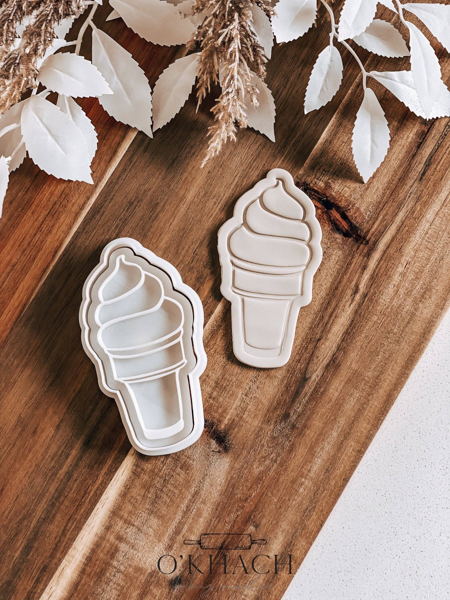 Soft Serve Stamp & Cutter - Perfect for Fondant & Sugar Cookies