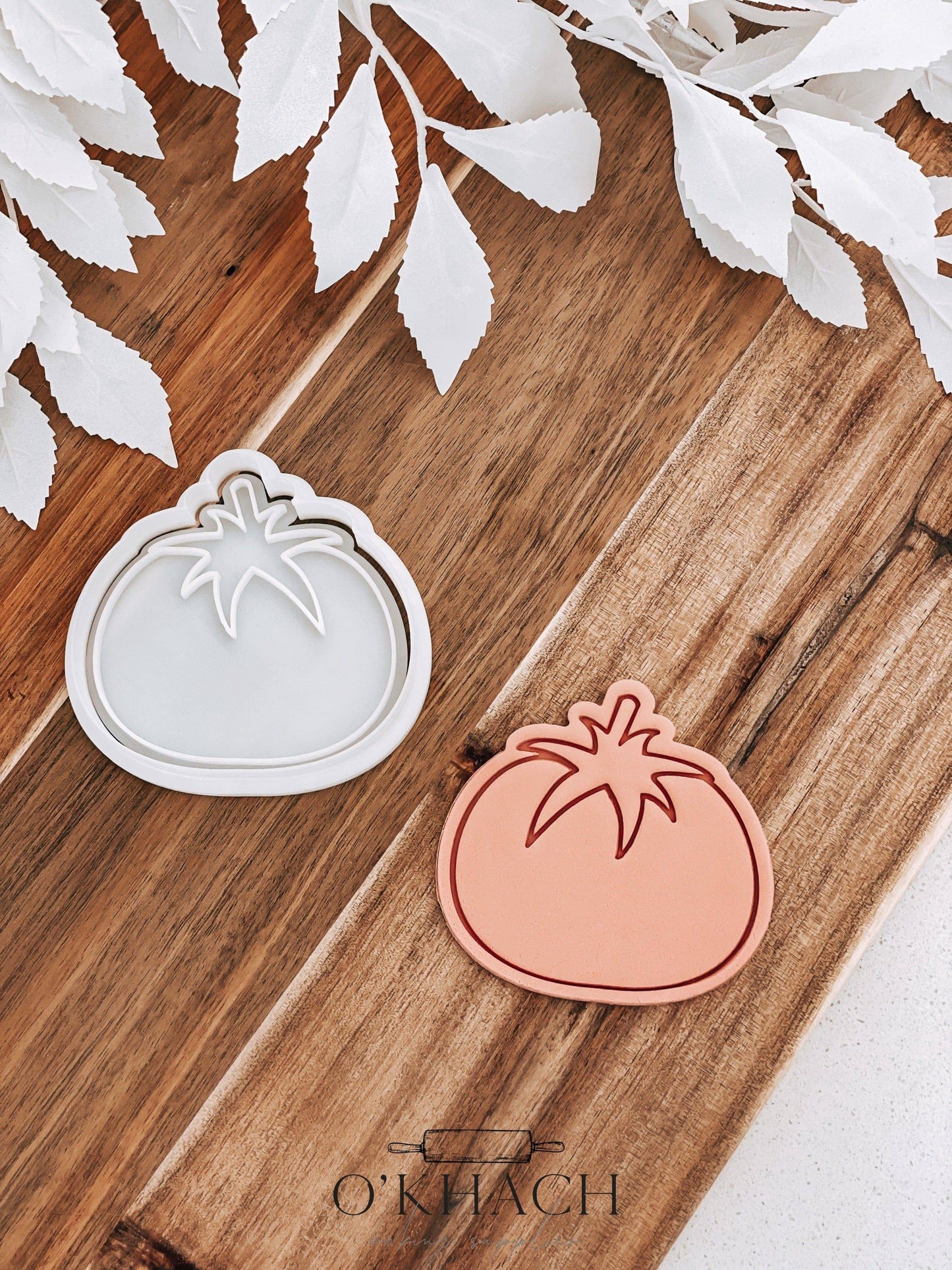Tomato Stamp & Cutter - Perfect for Fondant & Sugar Cookies
