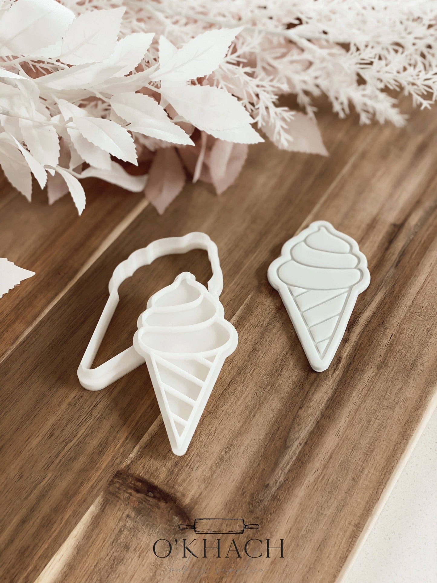Waffle Cone Stamp & Cutter - Perfect for Fondant & Sugar Cookies