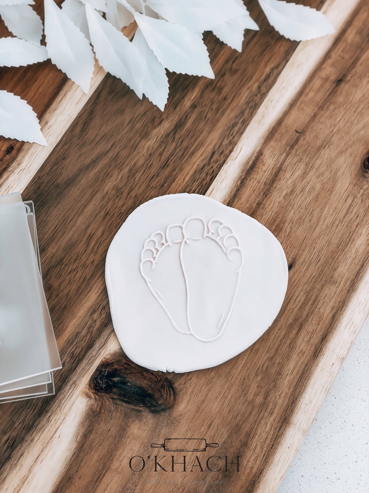 Baby Feet 'UP' Stamp and Cutter - Perfect for Fondant & Sugar Cookies