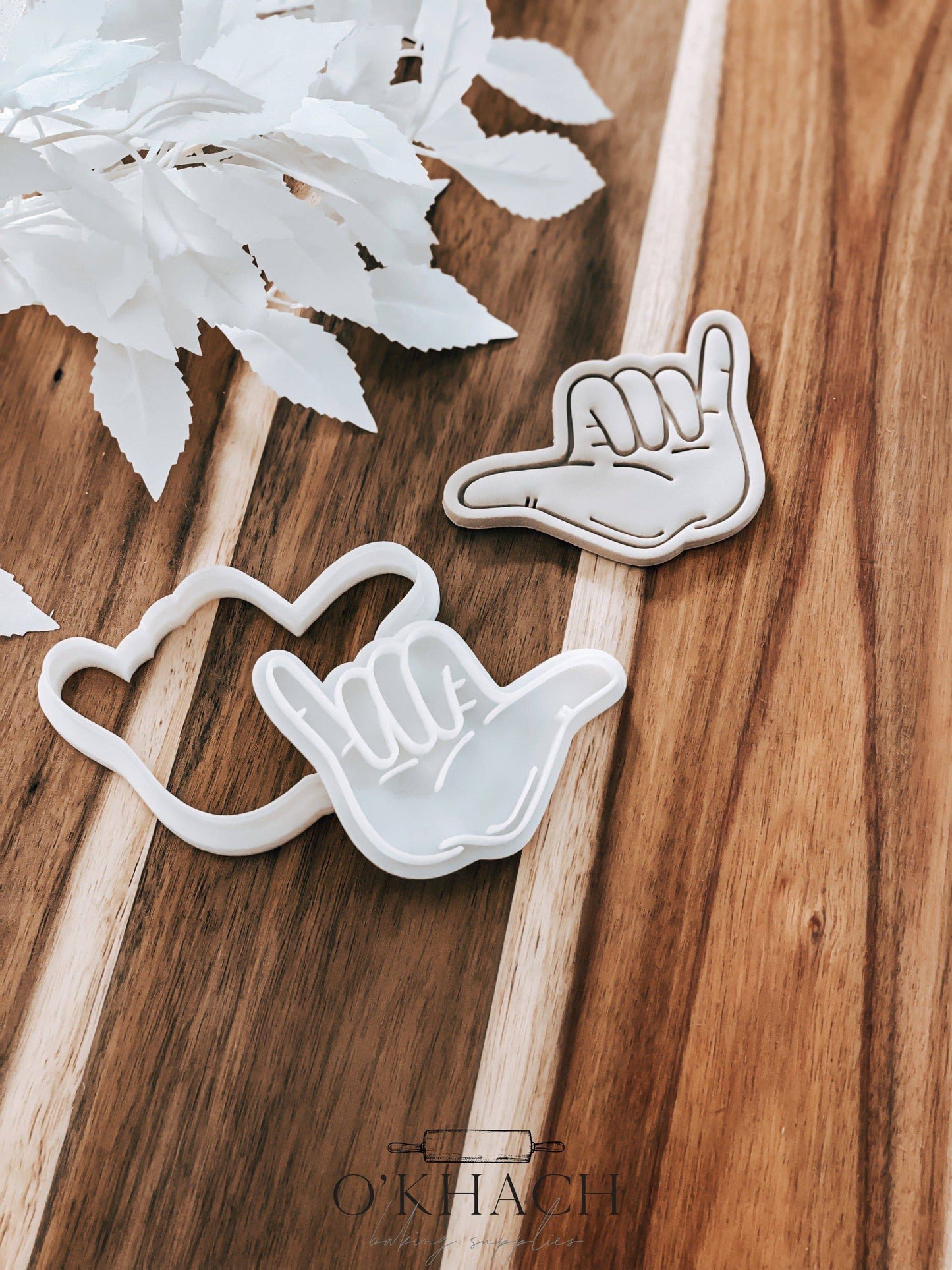 Shaka Hand Stamp & Cutter - Perfect for Fondant & Sugar Cookies