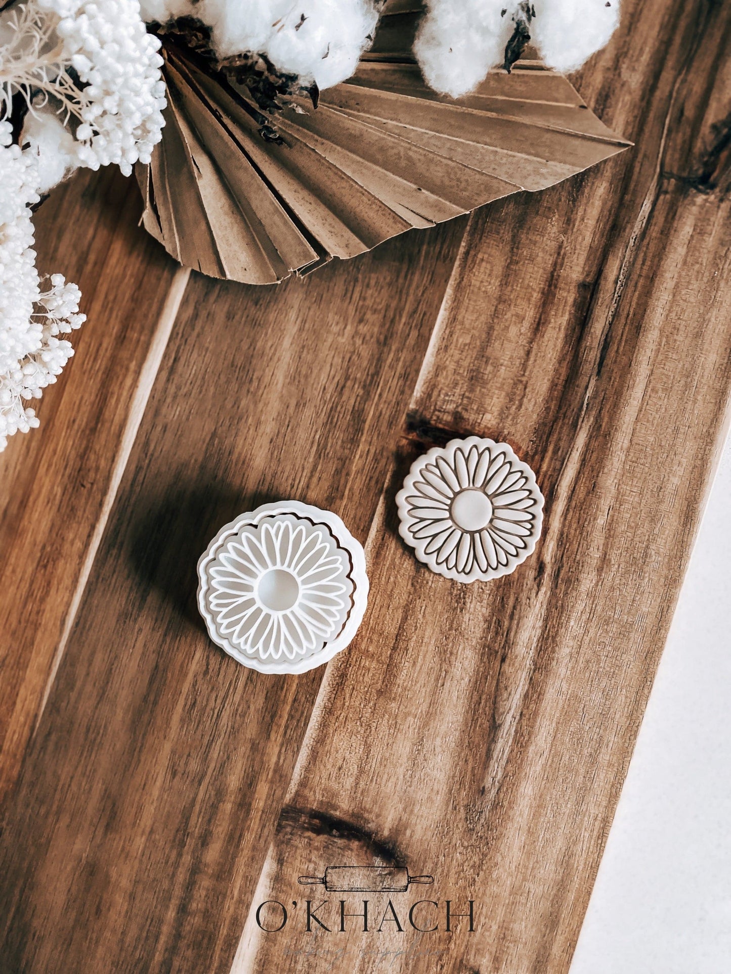 Mini Daisy Stamp & Cutter - O'Khach Baking Supplies