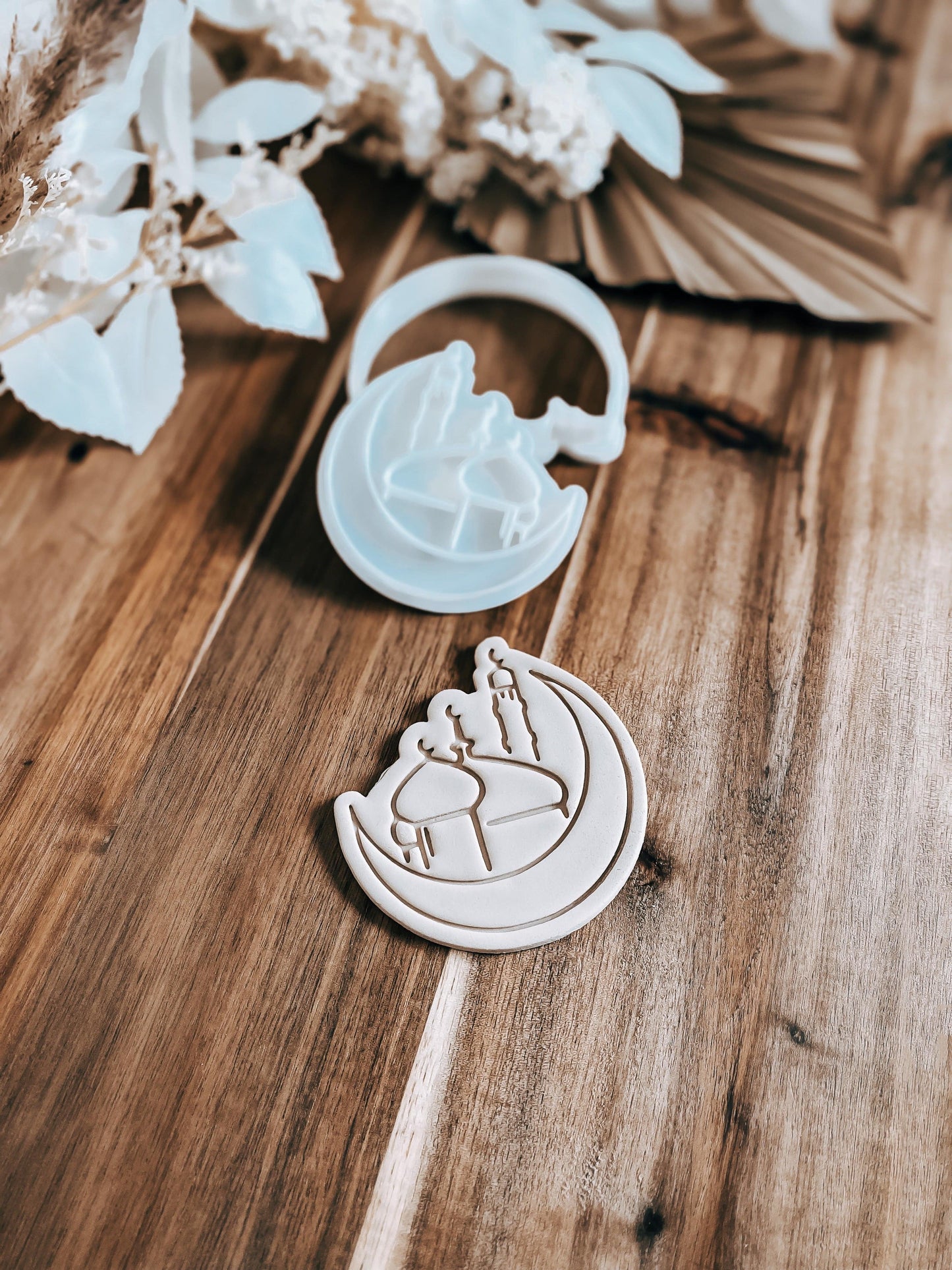 Moon & Temple Stamp and Cutter – Perfect for Fondant, Sugar Cookies & Baking