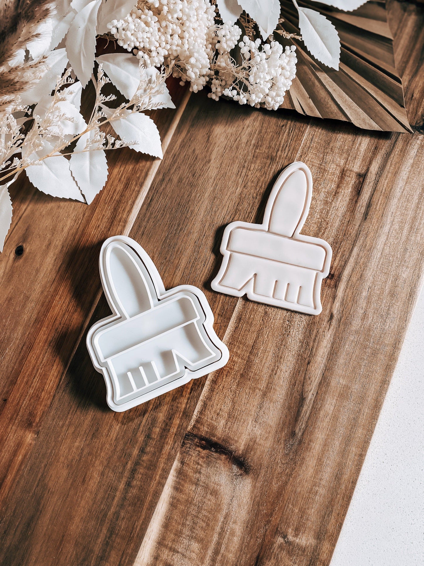 Paint Brush Stamp & Cutter - Perfect for Fondant & Sugar Cookies