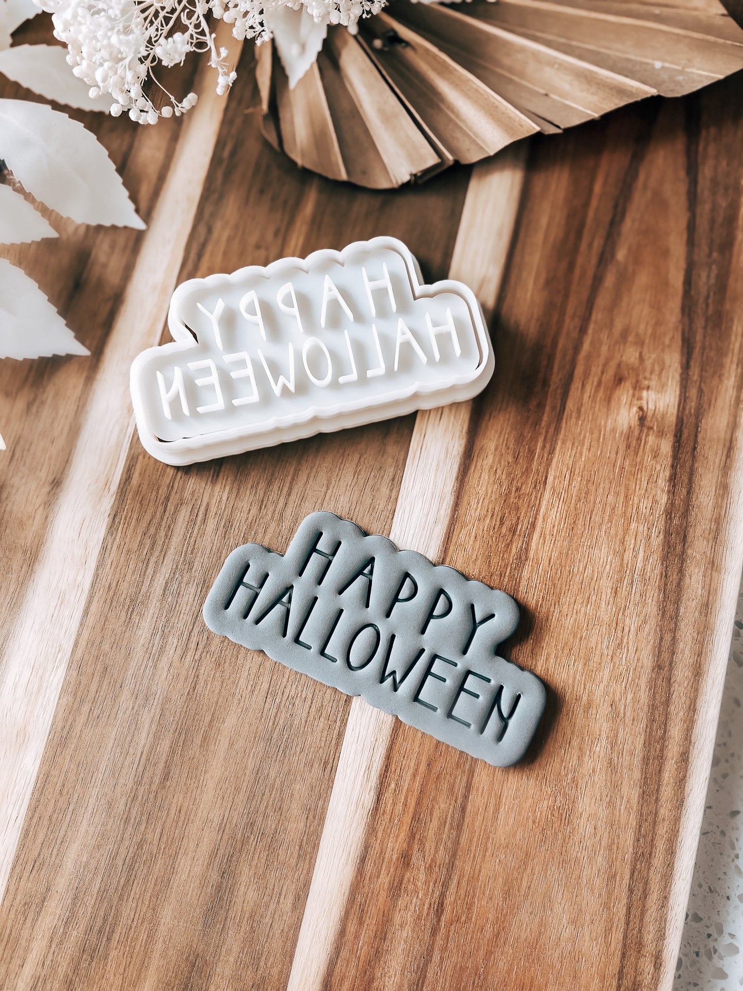 Happy Halloween - Cookie Stamp & Cutter - Fondant & Sugar Cookies