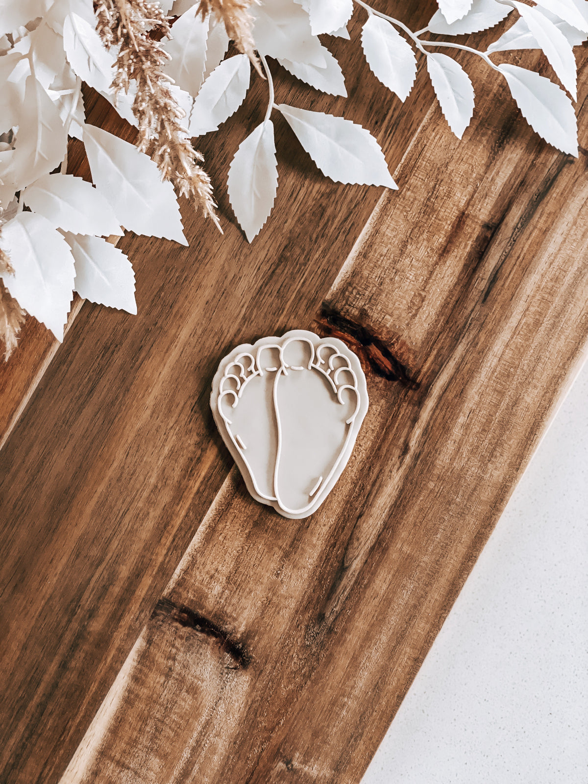 Baby Feet 'UP' Stamp and Cutter - Perfect for Fondant & Sugar Cookies