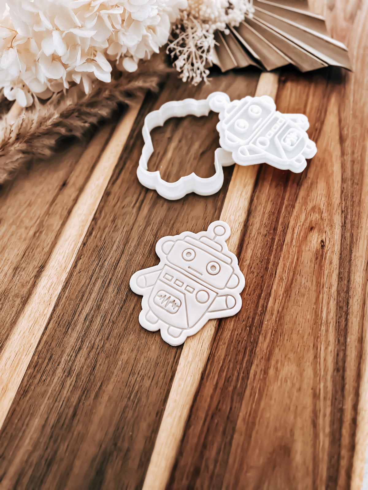Jeff The Robot Cookie Stamp & Cutter - Perfect for Fondant & Sugar Cookies