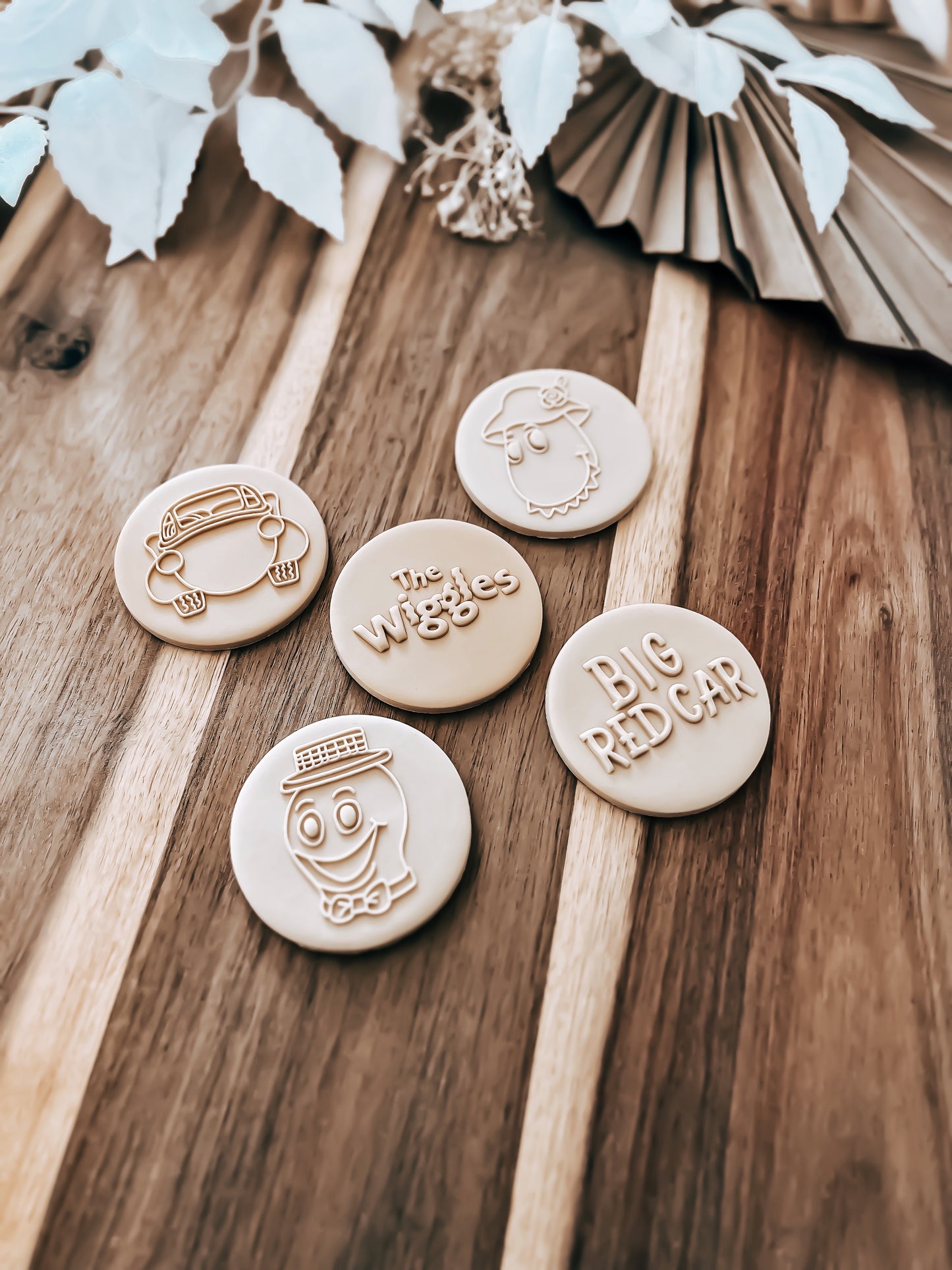 Mini The Wiggles Script 'UP' - Cookie Stamp - Ideal for Fondant & Sugar Cookies