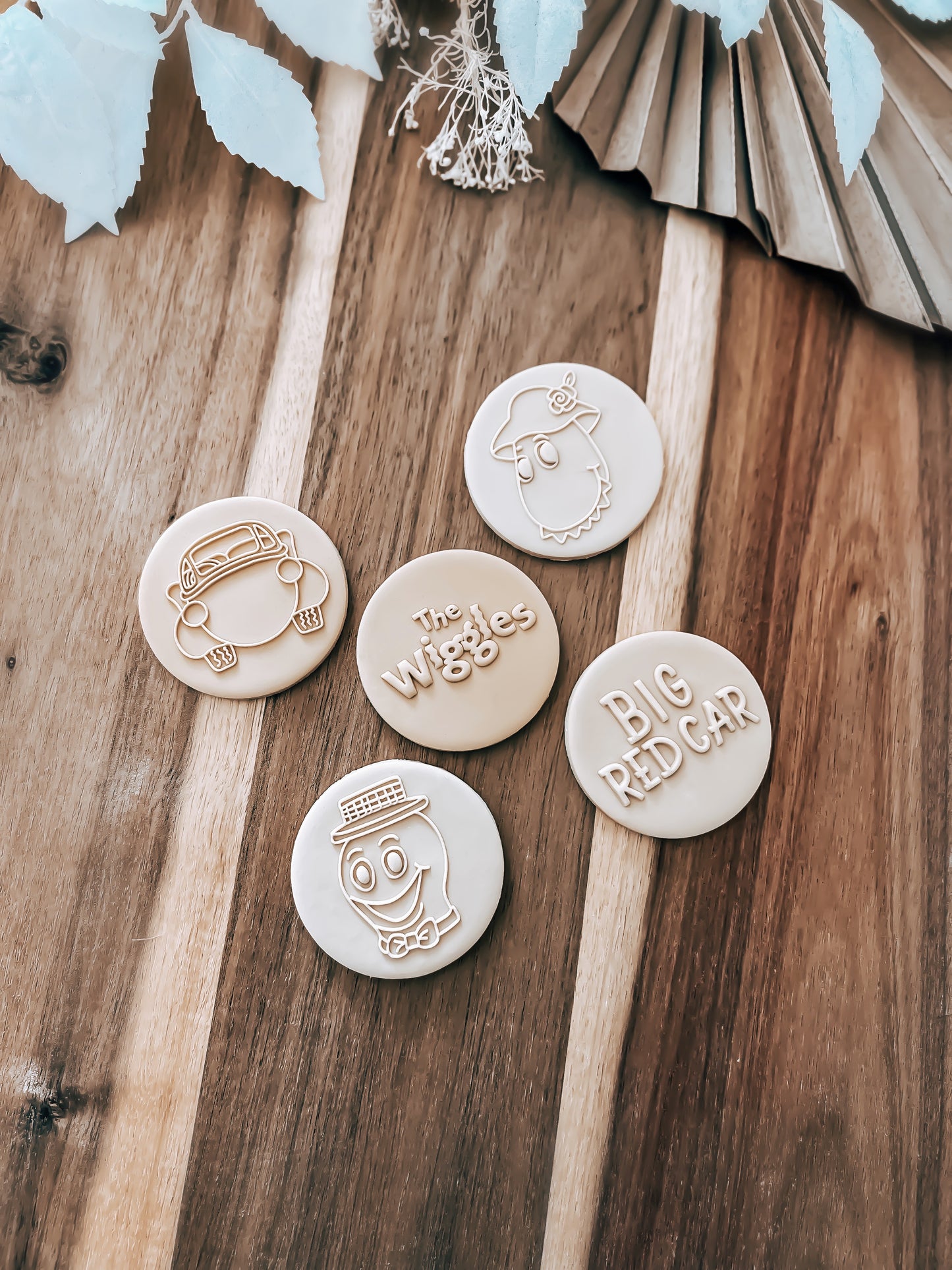 Mini The Wiggles Script 'UP' - Cookie Stamp - Ideal for Fondant & Sugar Cookies