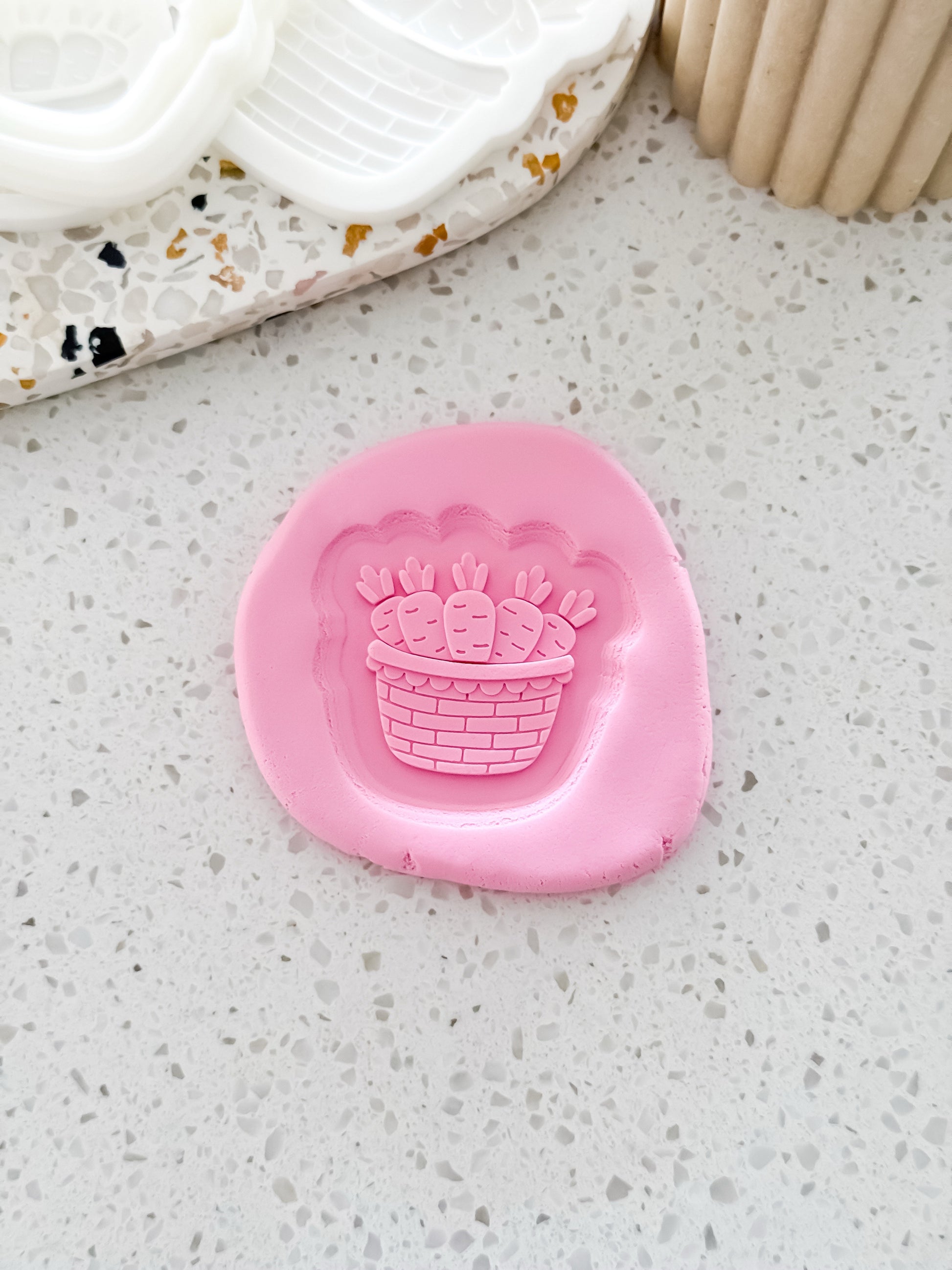 Mini Carrot Basket Stamp & Cutter - Perfect for Fondant & Sugar Cookies