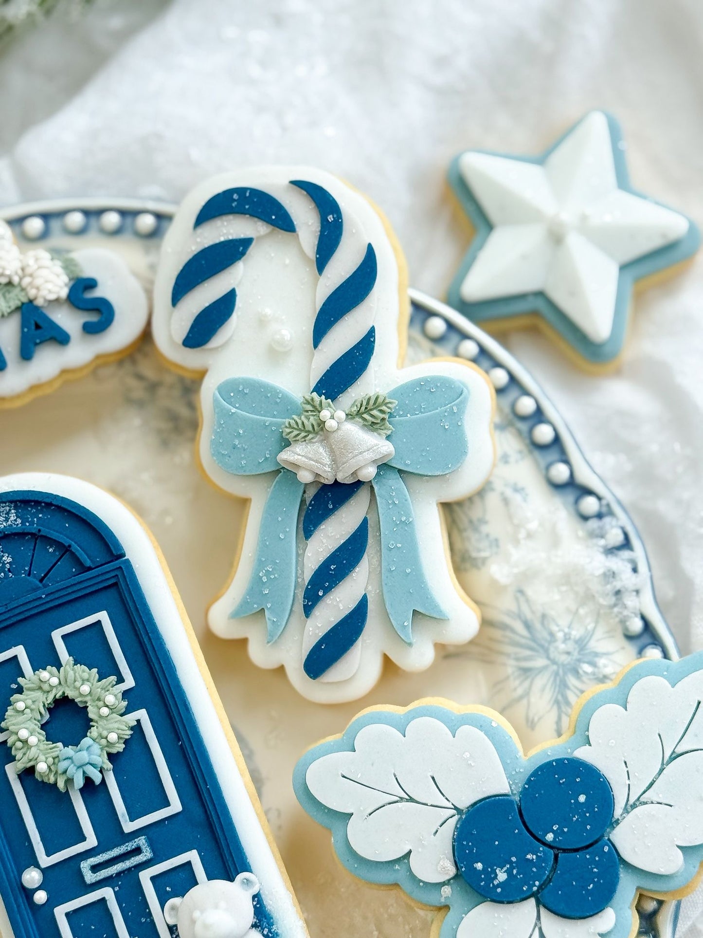 Mini Candy Cane (Bow) - Cookie Stamp and Cutter