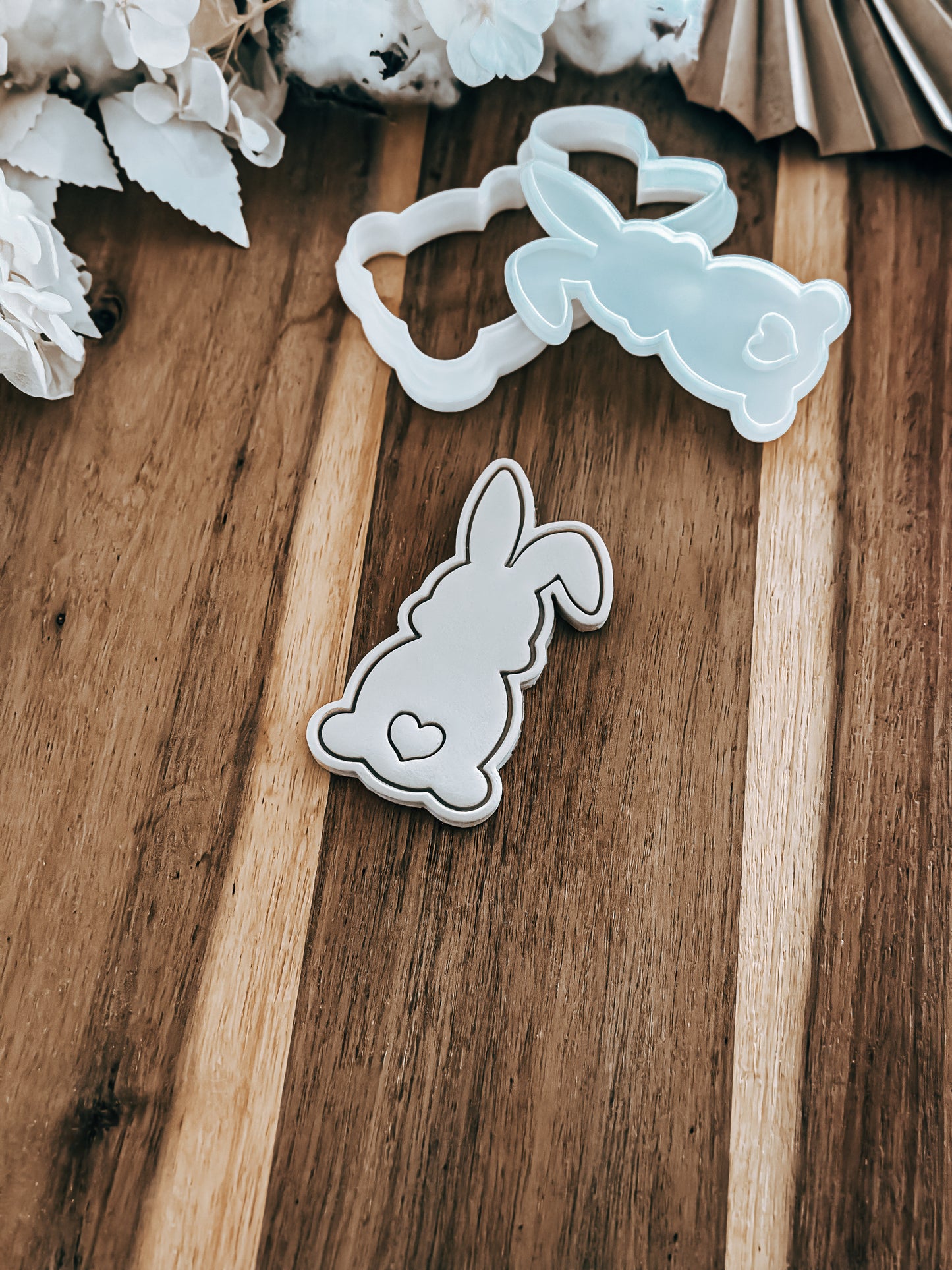 Bunny Behind (One Ear Down) - Cookie Stamp and Cutter - Ideal for Fondant & Sugar Cookies