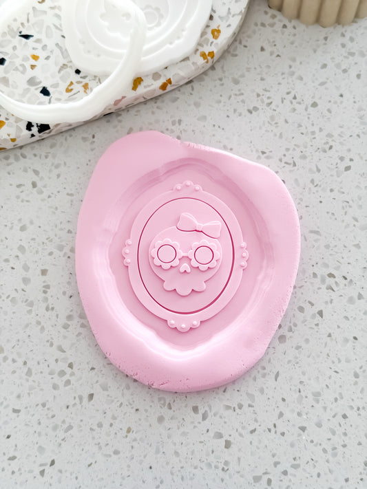 Groovy Skull (Frame) Stamp & Cutter - Perfect for Fondant & Sugar Cookies