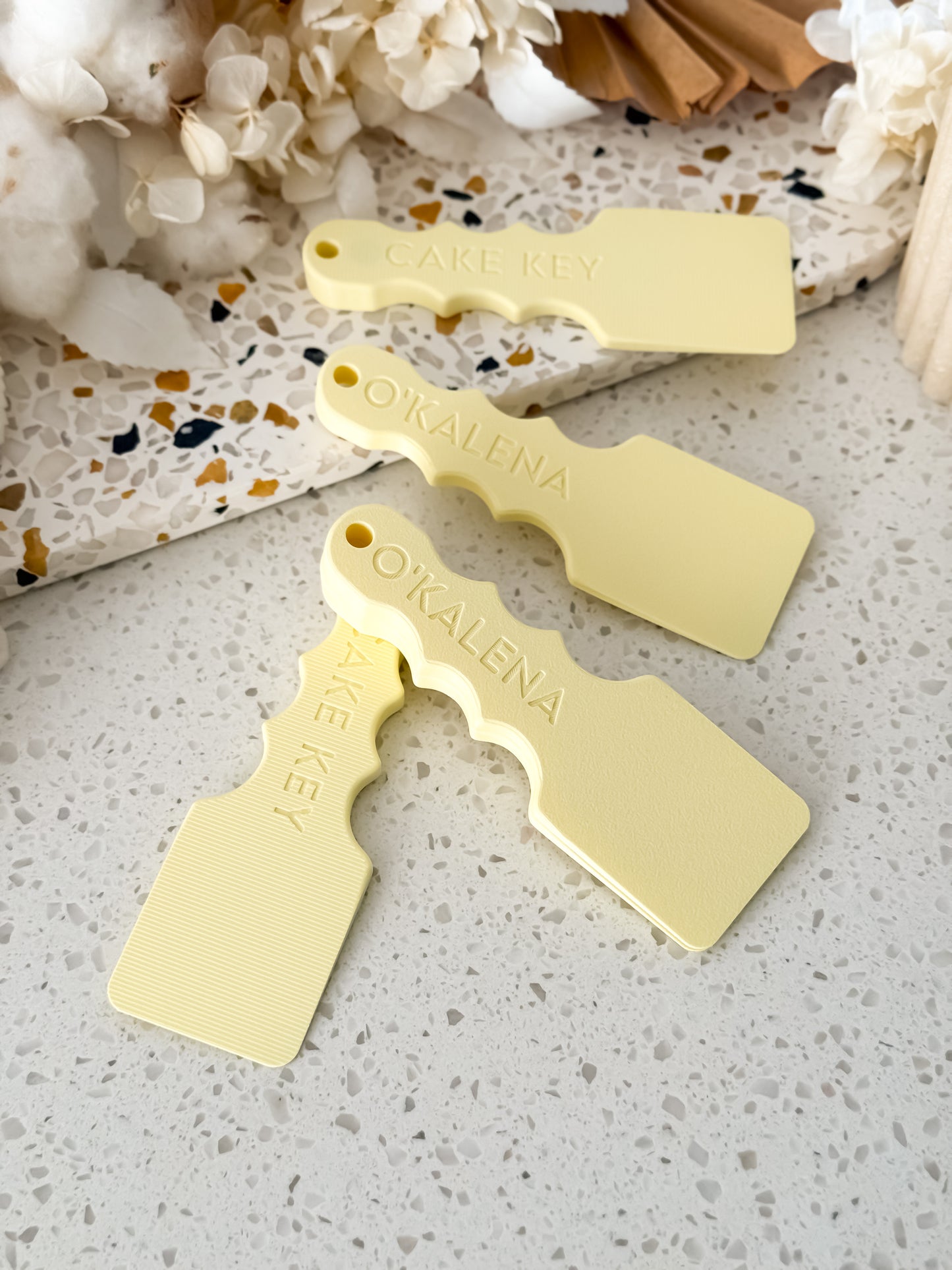 Cake Key™ Cake Board Lifting Tool | Lift Cakes Without Damaging Nails
