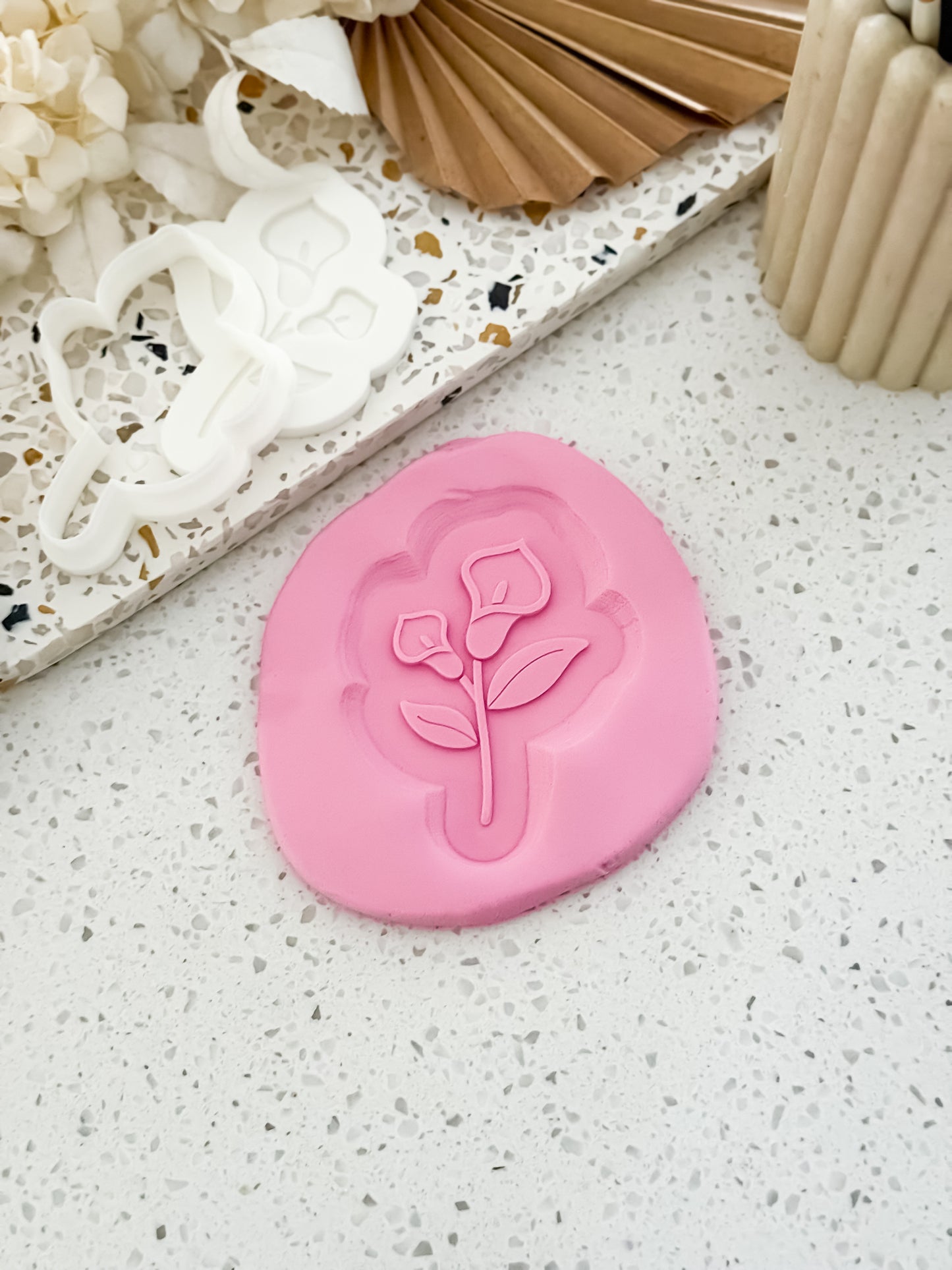 Calla Lily Stamp & Cutter - Perfect for Fondant & Sugar Cookies