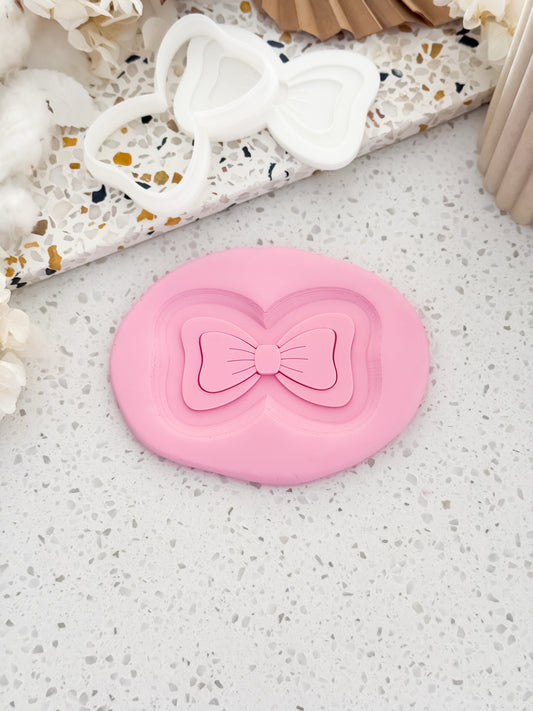 Classic Bow (Wiggle Theme) Stamp & Cutter - Perfect for Fondant & Sugar Cookies