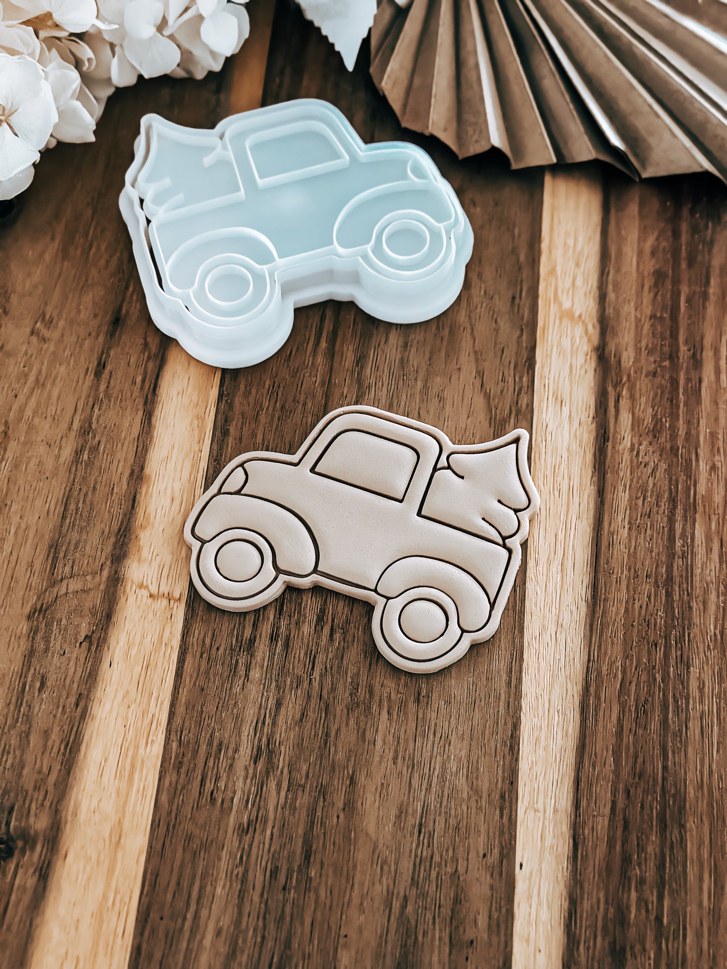 Christmas Truck - Cookie Stamp and Cutter - Ideal for Fondant & Sugar Cookies