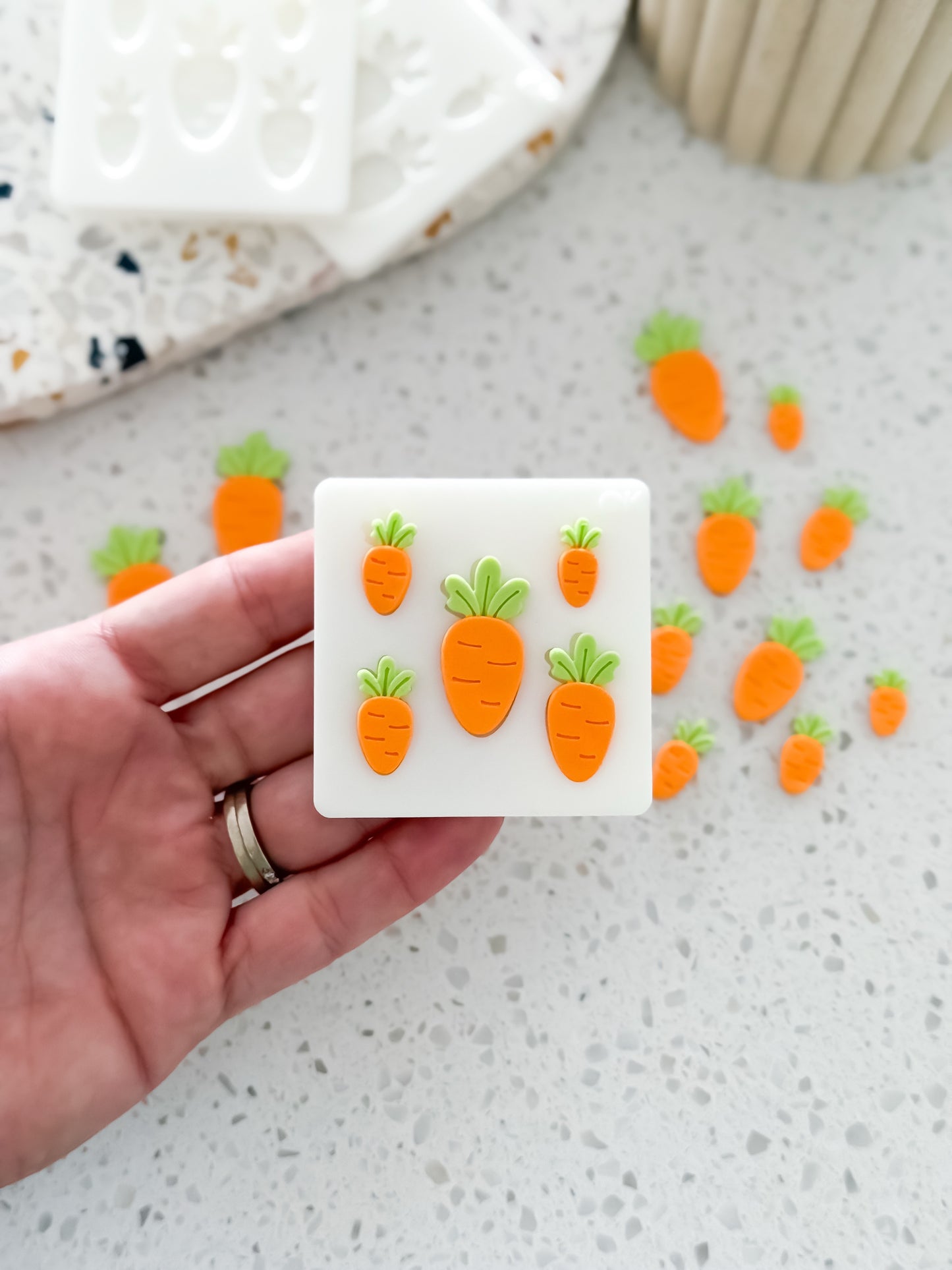 Easter Carrot - Finger Press Fondant Mould