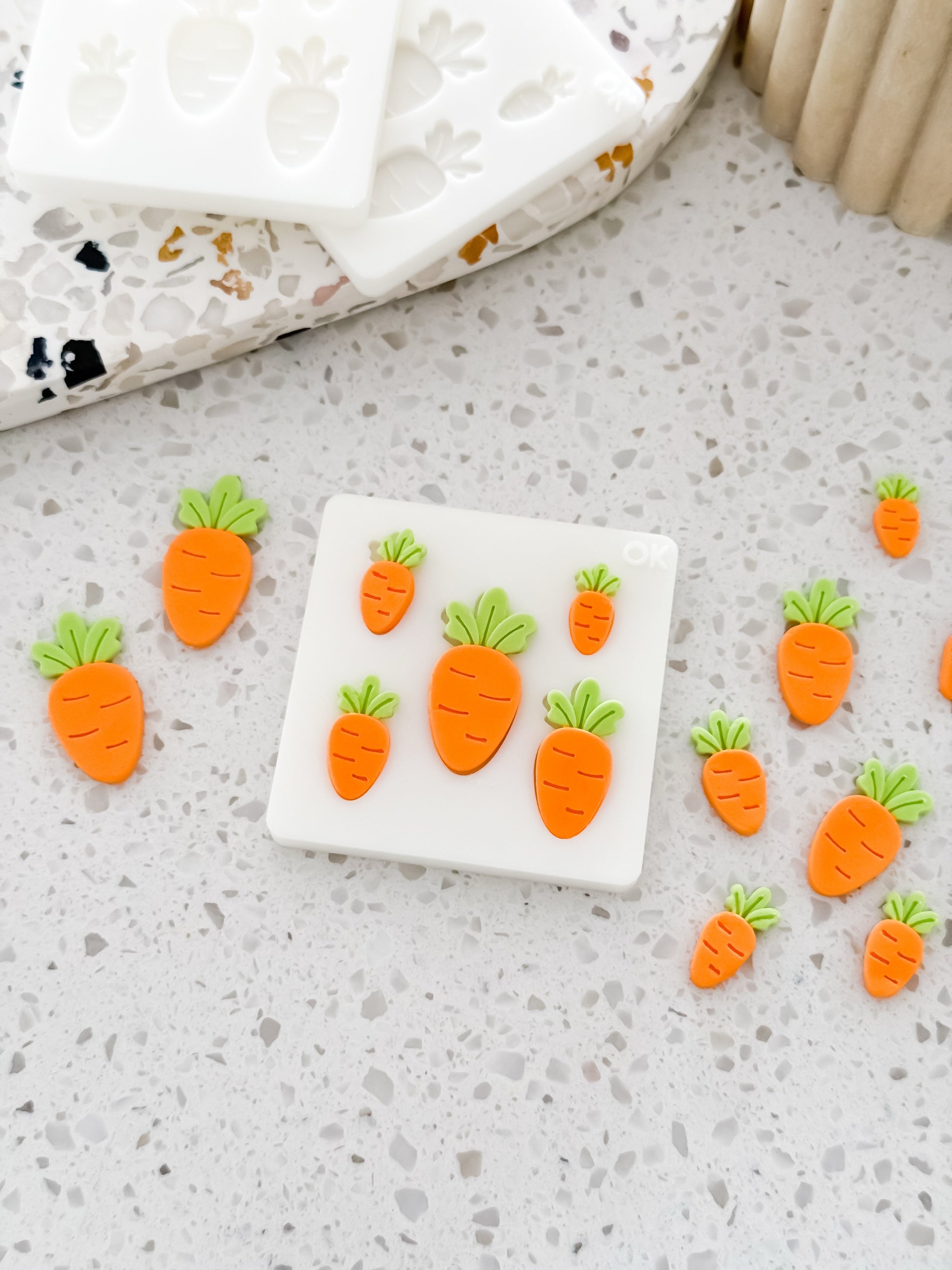 Easter Carrot - Finger Press Fondant Mould