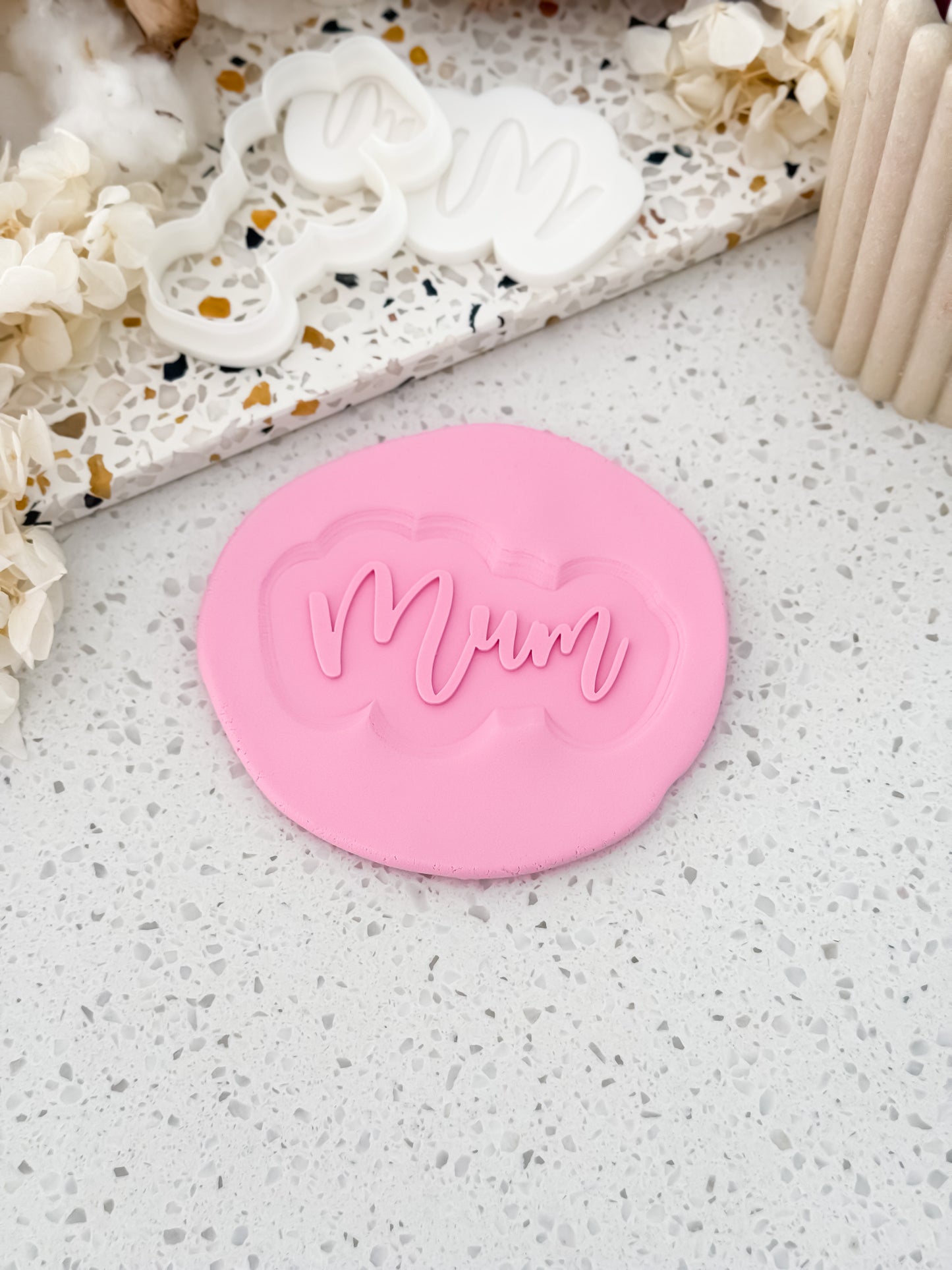 Elegant MUM Stamp & Cutter - Perfect for Fondant & Sugar Cookies