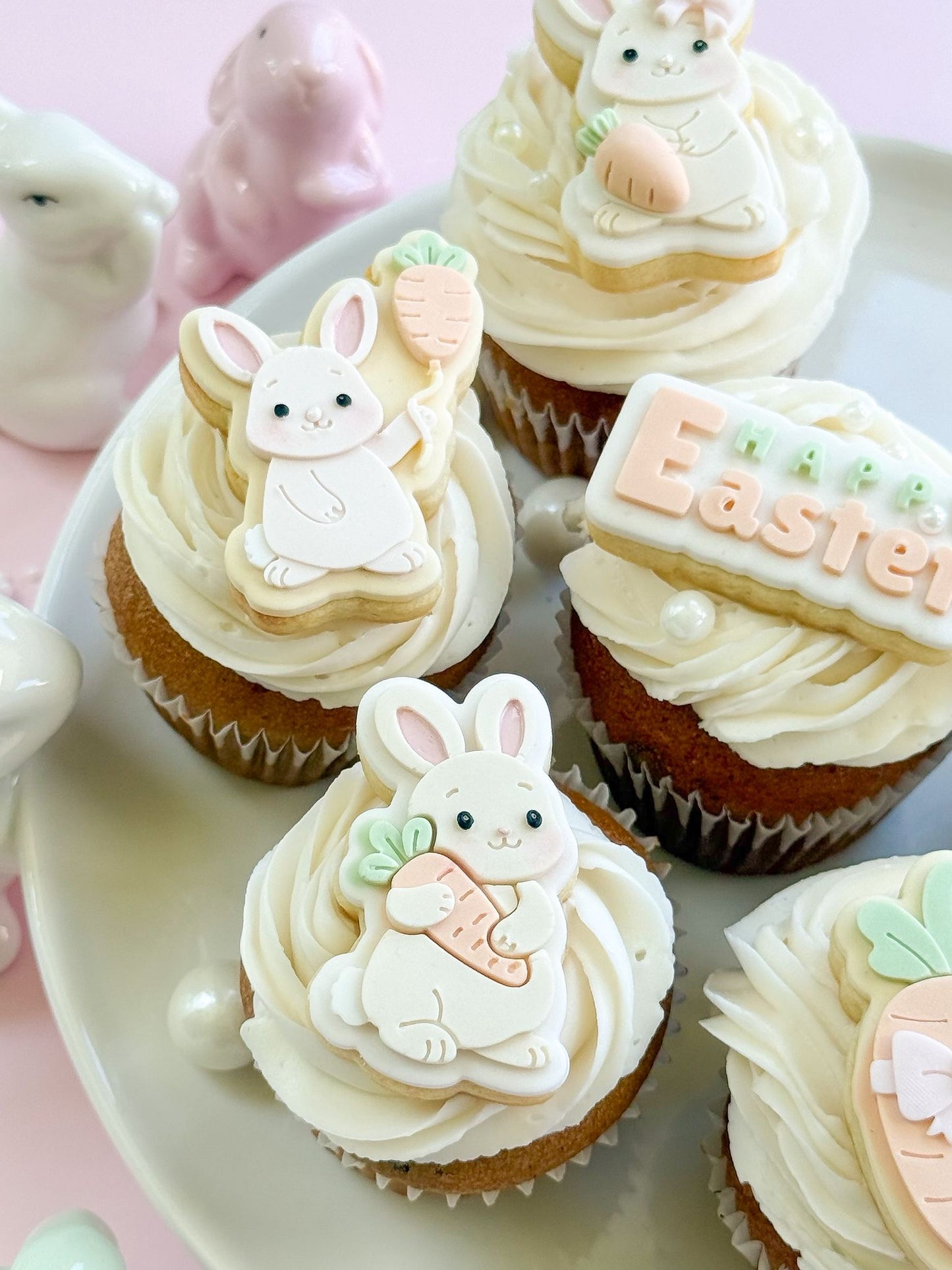 Mini Sunny Bunny (Holding Carrot) - Cookie Stamp and Cutter