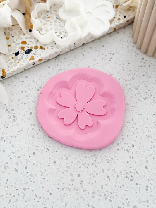 Heart Petal Blossom Stamp & Cutter - Perfect for Fondant & Sugar Cookies