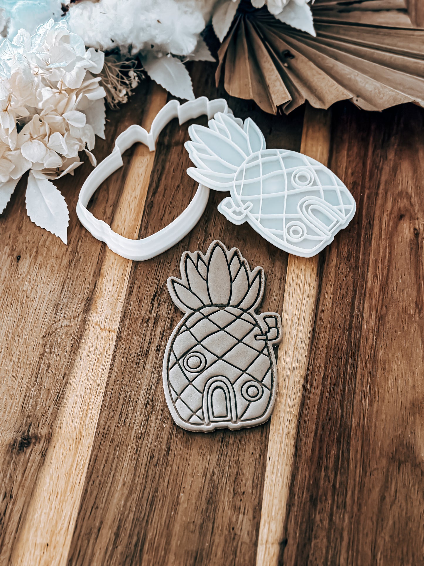 Pineapple House (Spongebob) Cookie Stamp & Cutter - Fondant & Sugar Cookies