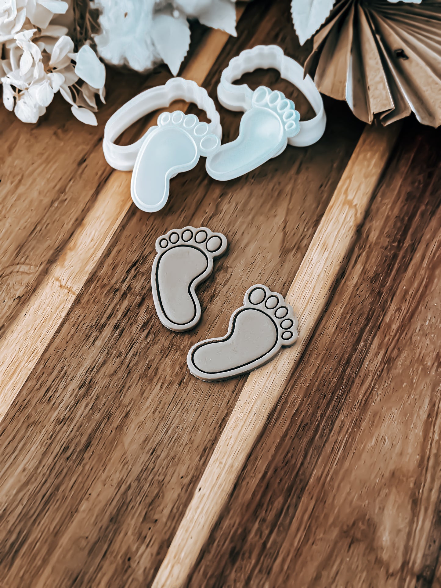 Mini Baby Feet Set of 2 - Cookie Stamp & Cutter