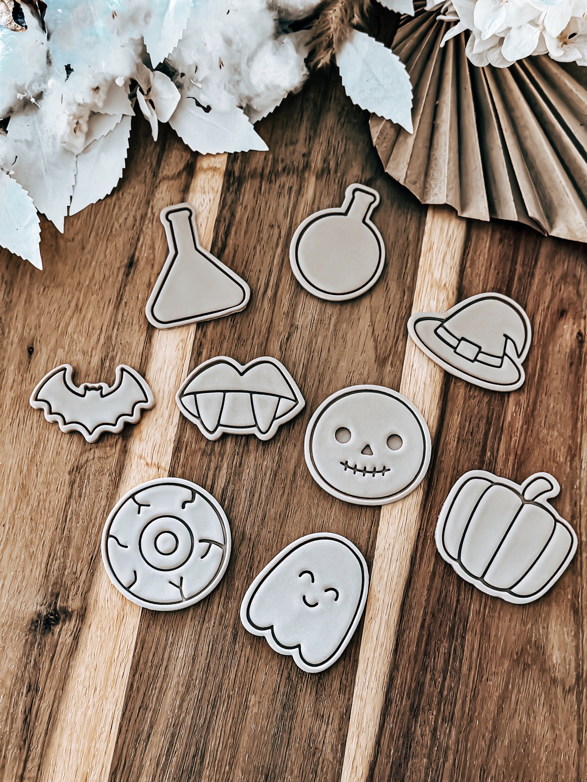 Mini Ghost Stamp & Cutter - O'Khach Baking Supplies