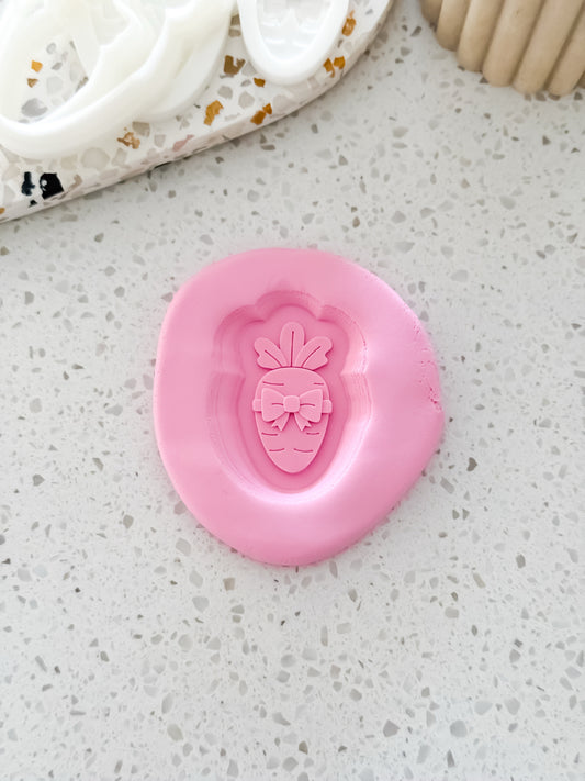 Mini Easter Carrot with Bow Stamp & Cutter - Perfect for Fondant & Sugar Cookies