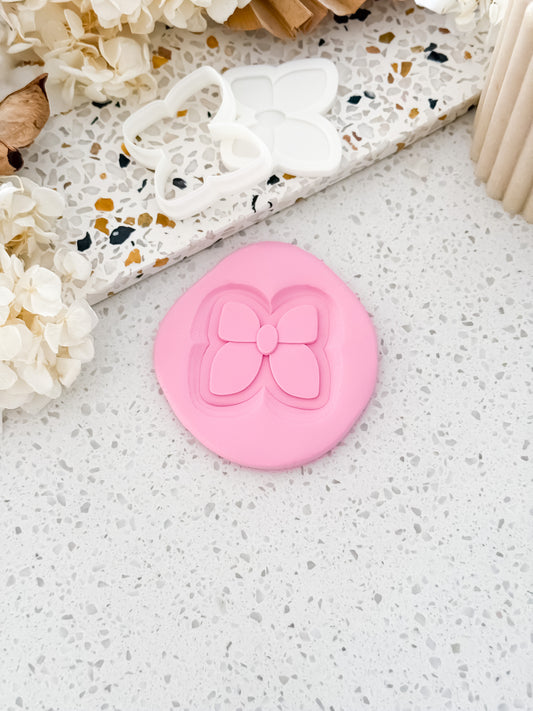 Mini Rounded Classic Bow Stamp & Cutter - Perfect for Fondant & Sugar Cookies