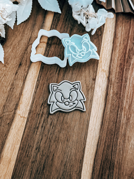 Mini Speedy Hero (Front) - Cookie Stamp and Cutter - Ideal for Fondant & Sugar Cookies