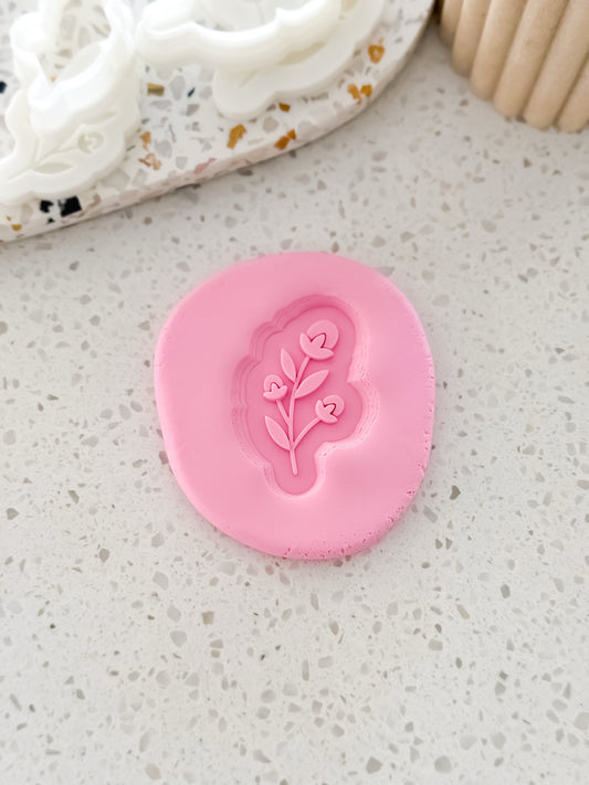 Mini Spring Tulip Stamp & Cutter - Perfect for Fondant & Sugar Cookies