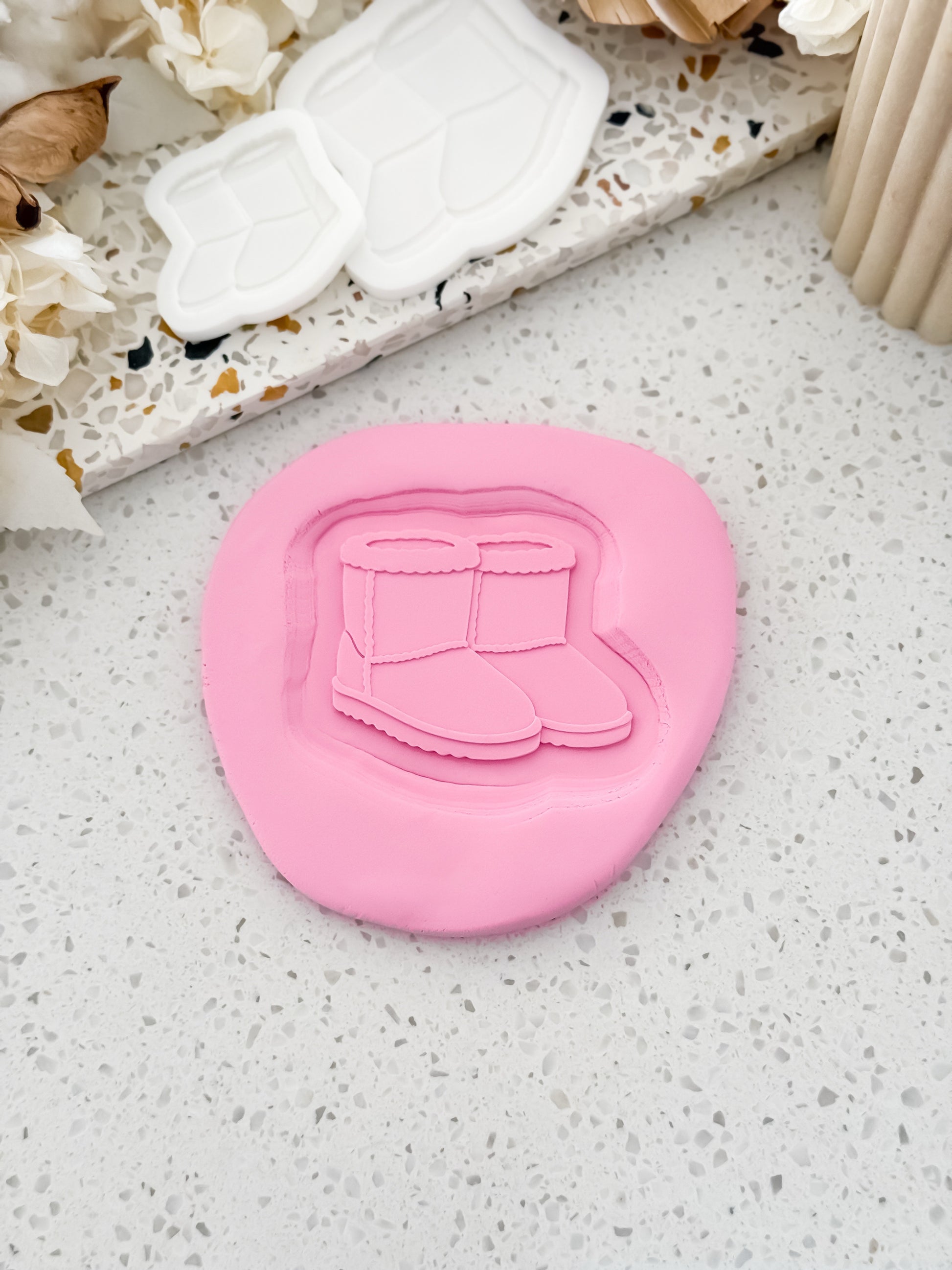 Ugg Boots Stamp & Cutter - Perfect for Fondant & Sugar Cookies