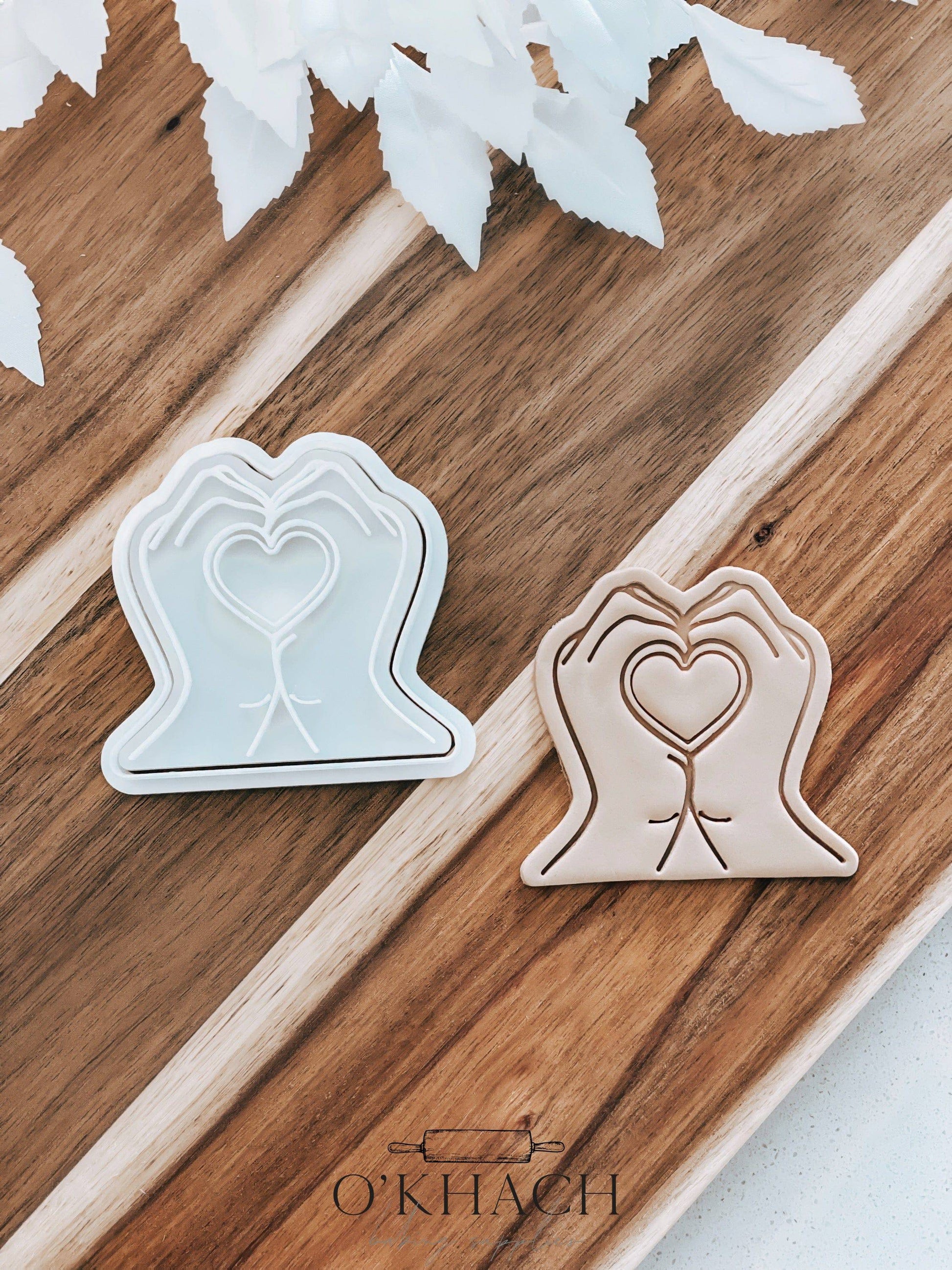 Love hands - Cookie Stamp & Cutter - Ideal for Fondant & Sugar Cookies