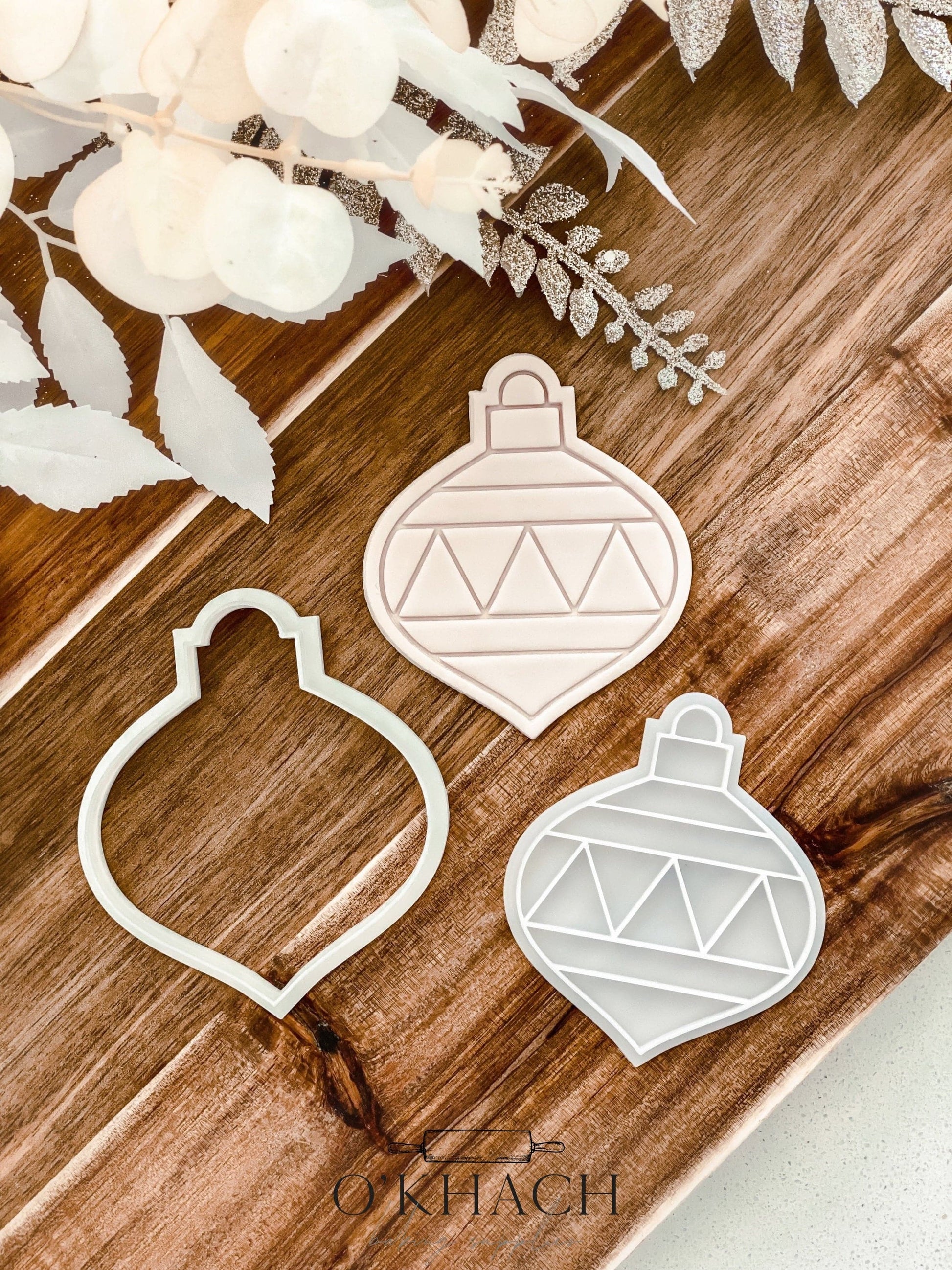 Round Bauble - Cookie Stamp and Cutter - Fondant & Sugar Cookies