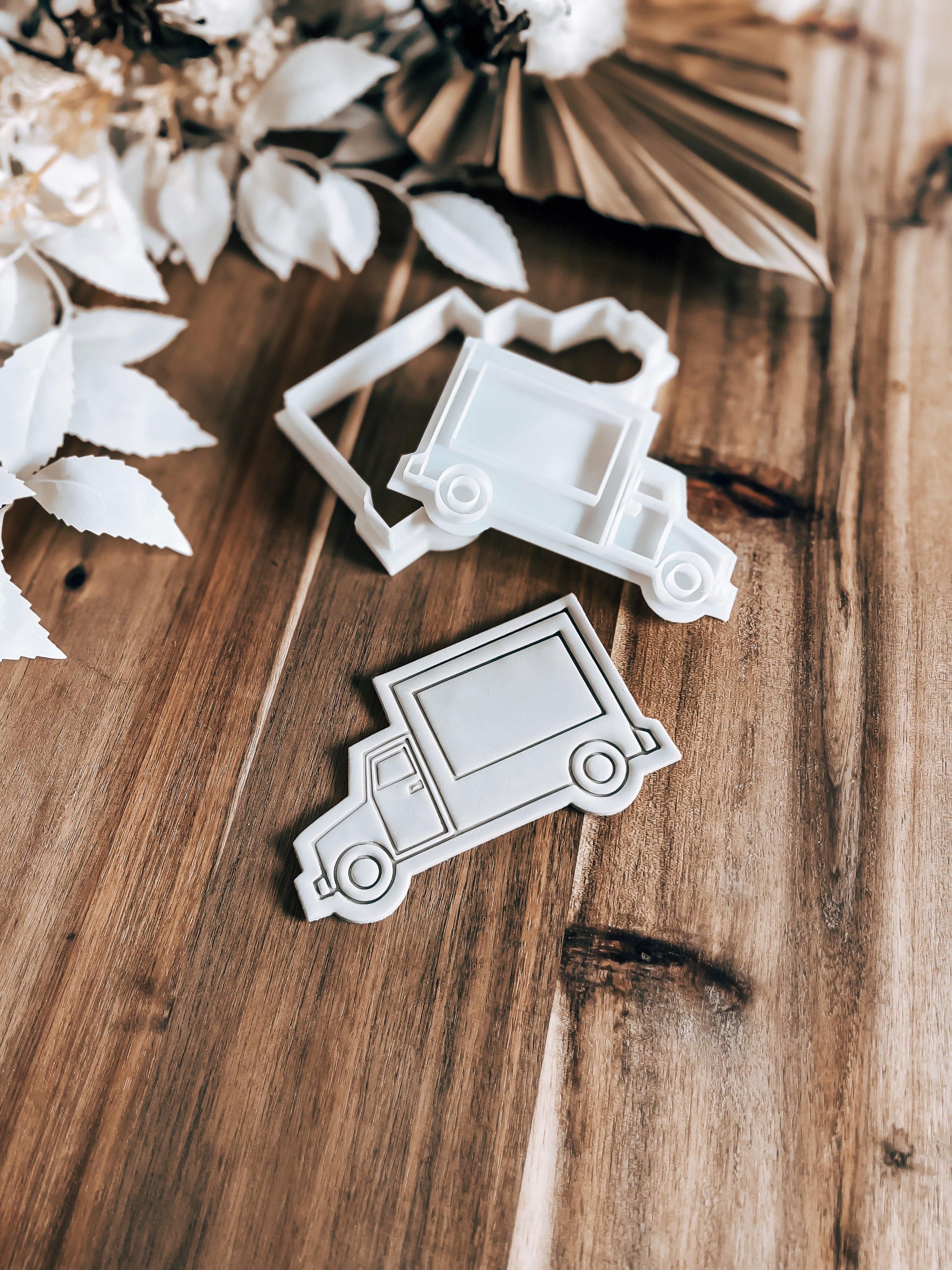 Truck - Cookie Stamp and Cutter - Ideal for Fondant & Sugar Cookies