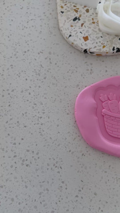 Mini Carrot Basket - Cookie Stamp and Cutter