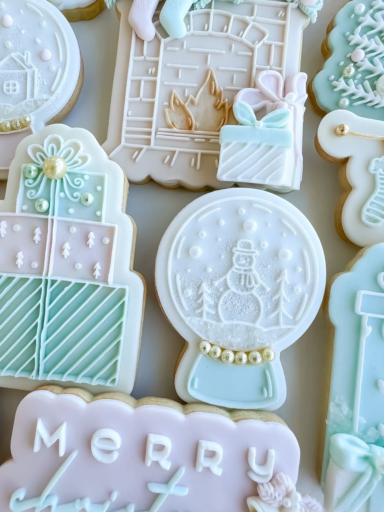 Snowy Christmas Tree 'UP' - Cookie Stamp & Cutter - Fondant & Sugar Cookies